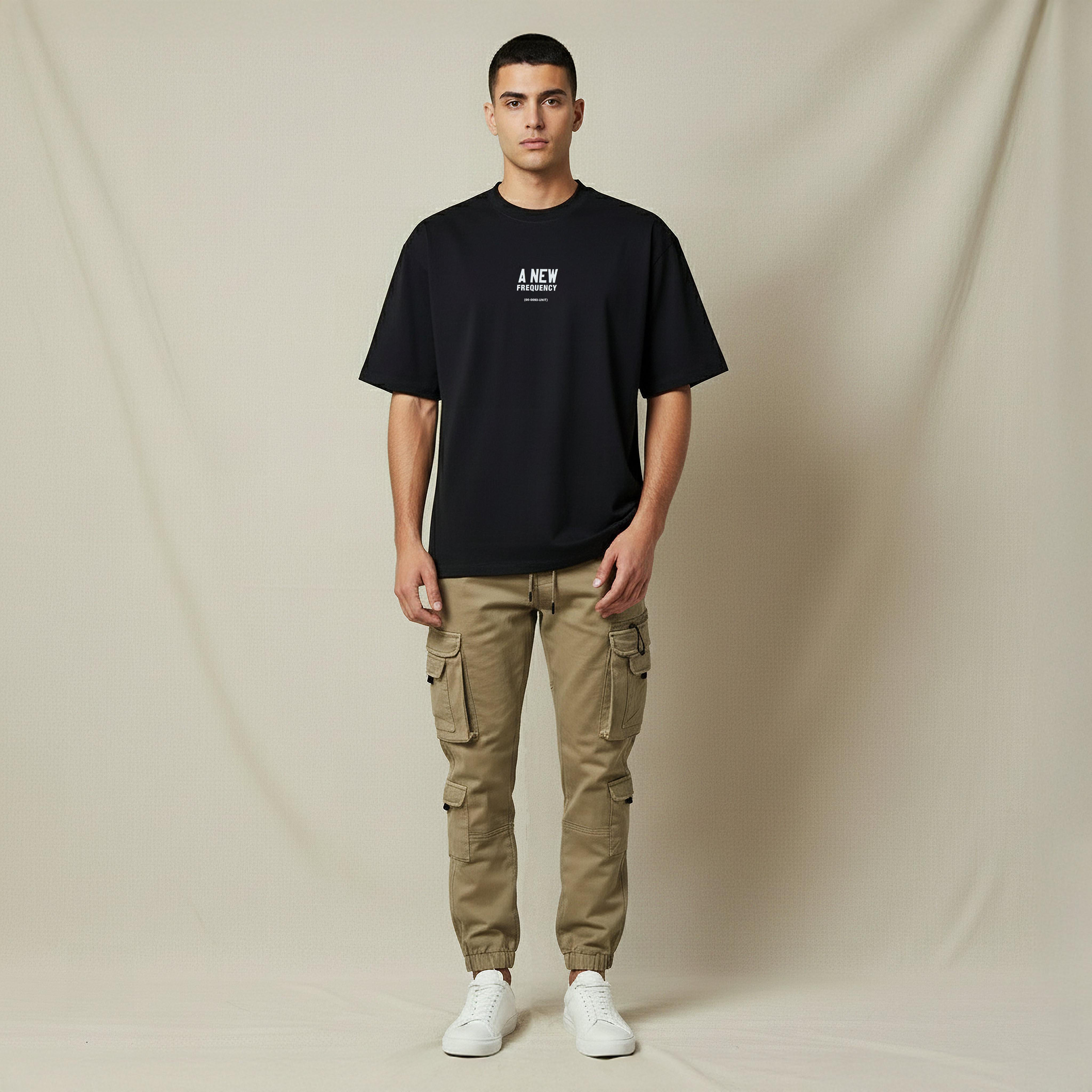 تيشيرت رجالي بطبعات وياقة ضيقة وأكمام قصيرة-men-clothing-tshirtsandpolos-tshirts-image-5