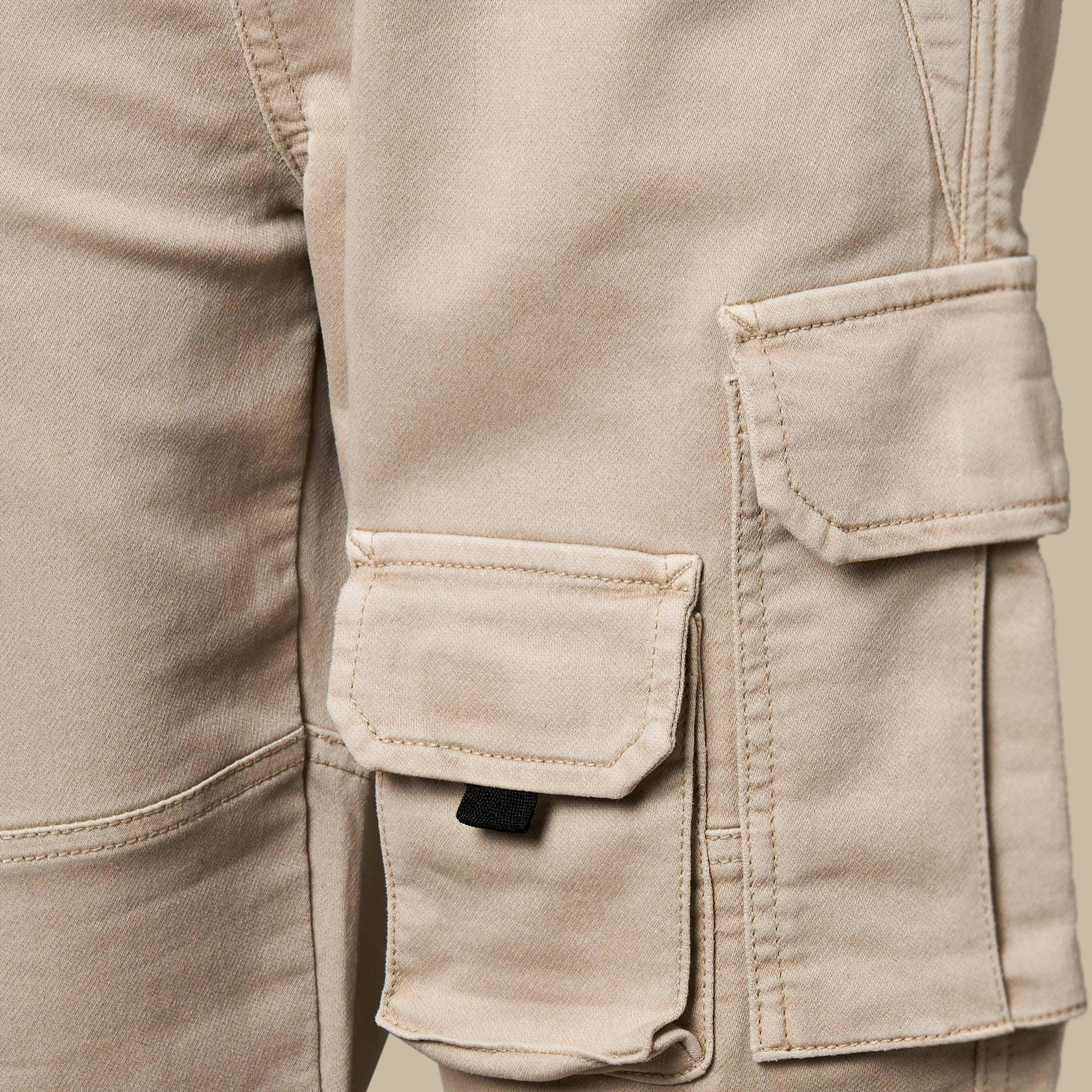 بنطلون كارجو بقصة عادية للرجال-men-clothing-bottoms-joggers-image-1