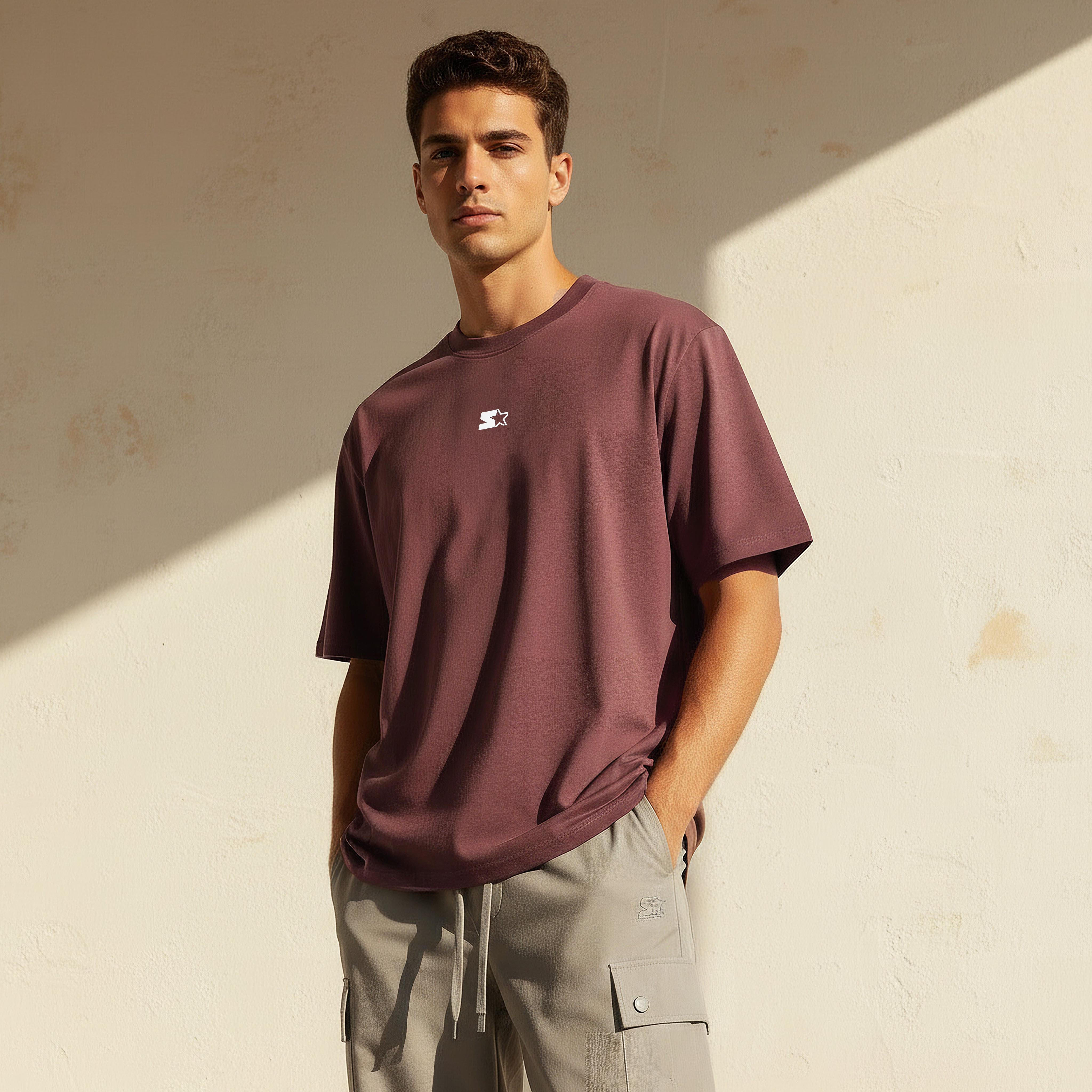 تيشيرت بقصة عادية وياقة ضيقة وأكمام قصيرة وطبعات للرجال من ستارتر-men-clothing-tshirtsandpolos-tshirts-image-1