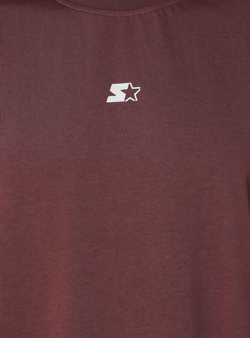تيشيرت بقصة عادية وياقة ضيقة وأكمام قصيرة وطبعات للرجال من ستارتر-men-clothing-tshirtsandpolos-tshirts-image-2