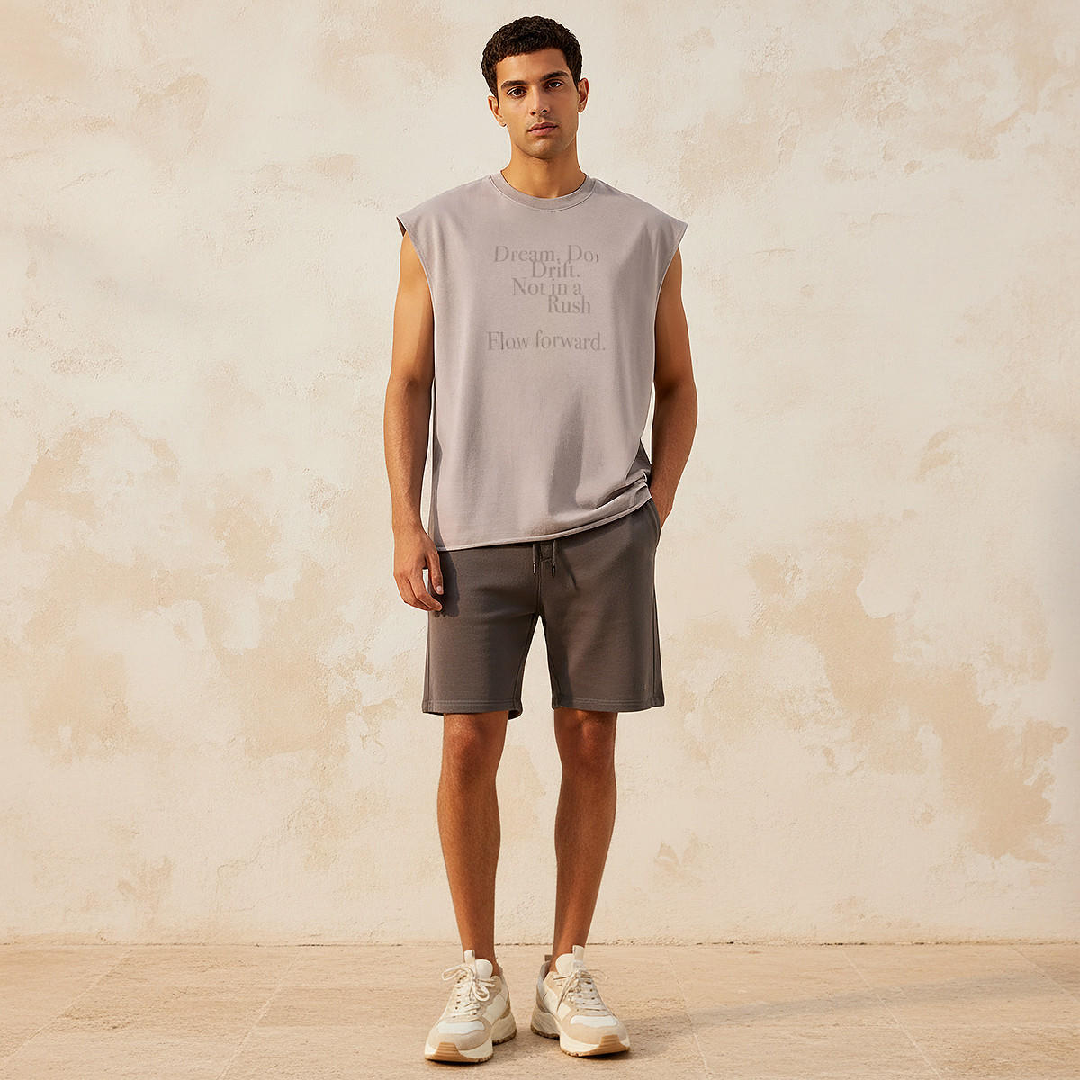 تيشيرت رجالي دون أكمام بطبعات وياقة ضيقة وقصة عادية-men-clothing-tshirtsandpolos-tshirts-image-3