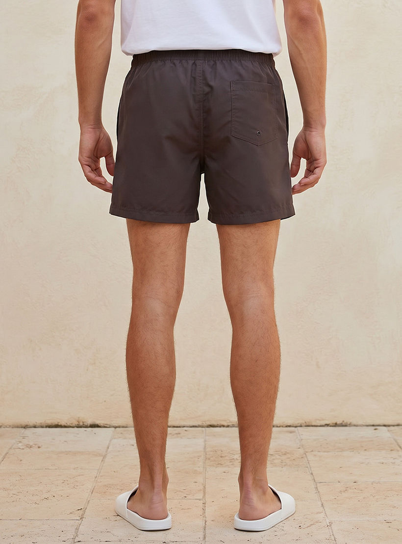 Men Drawstring Waist Shorts-men-clothing-swimandbeach-shorts-image-4