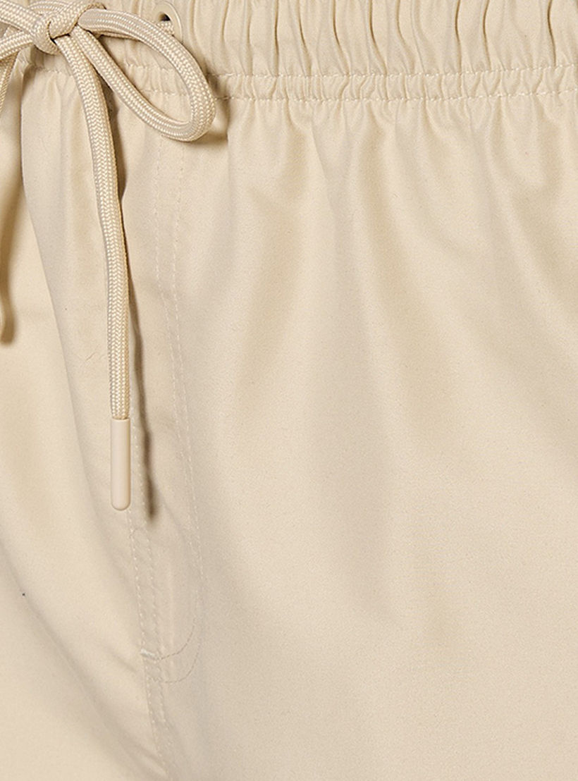 شورت رجالي برباط خصر-men-clothing-swimandbeach-shorts-image-2