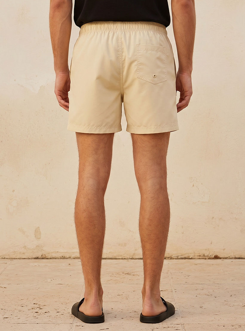 شورت رجالي برباط خصر-men-clothing-swimandbeach-shorts-image-4