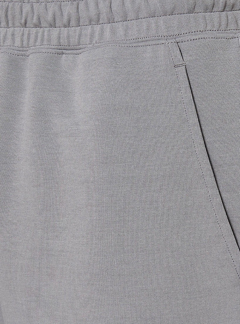 بنطلون رياضي إنترلوك بقصة مريحة وحافة مفتوحة من سبلاش يوث-men-clothing-bottoms-joggers-image-2