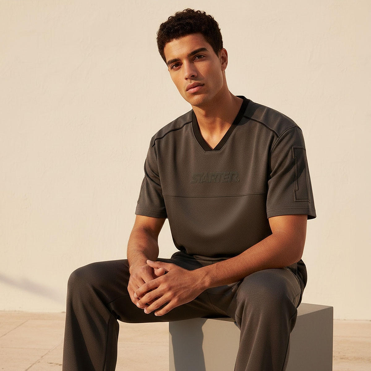 Starter Regular Fit V-Neck Panelled T-shirt-men-clothing-tshirtsandpolos-tshirts-image-6