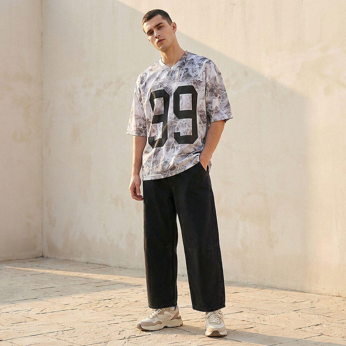 تيشيرت بقصة مريحة وياقة V وأكمام قصيرة وطبعات من سبلاش يوث-men-clothing-tshirtsandpolos-tshirts-image-3