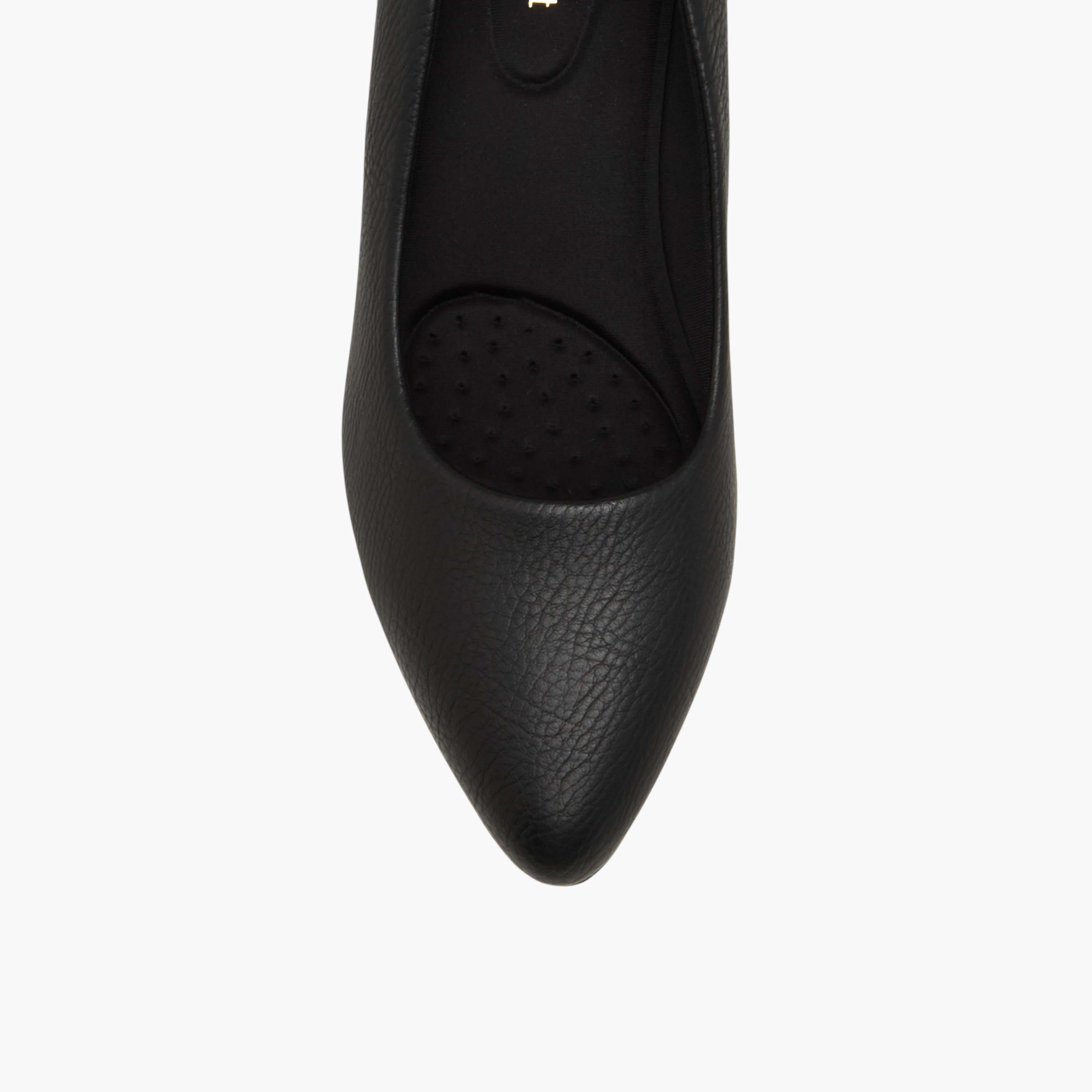 Le Confort Women Cone Heel Pumps-women-shoes-heels-image-4