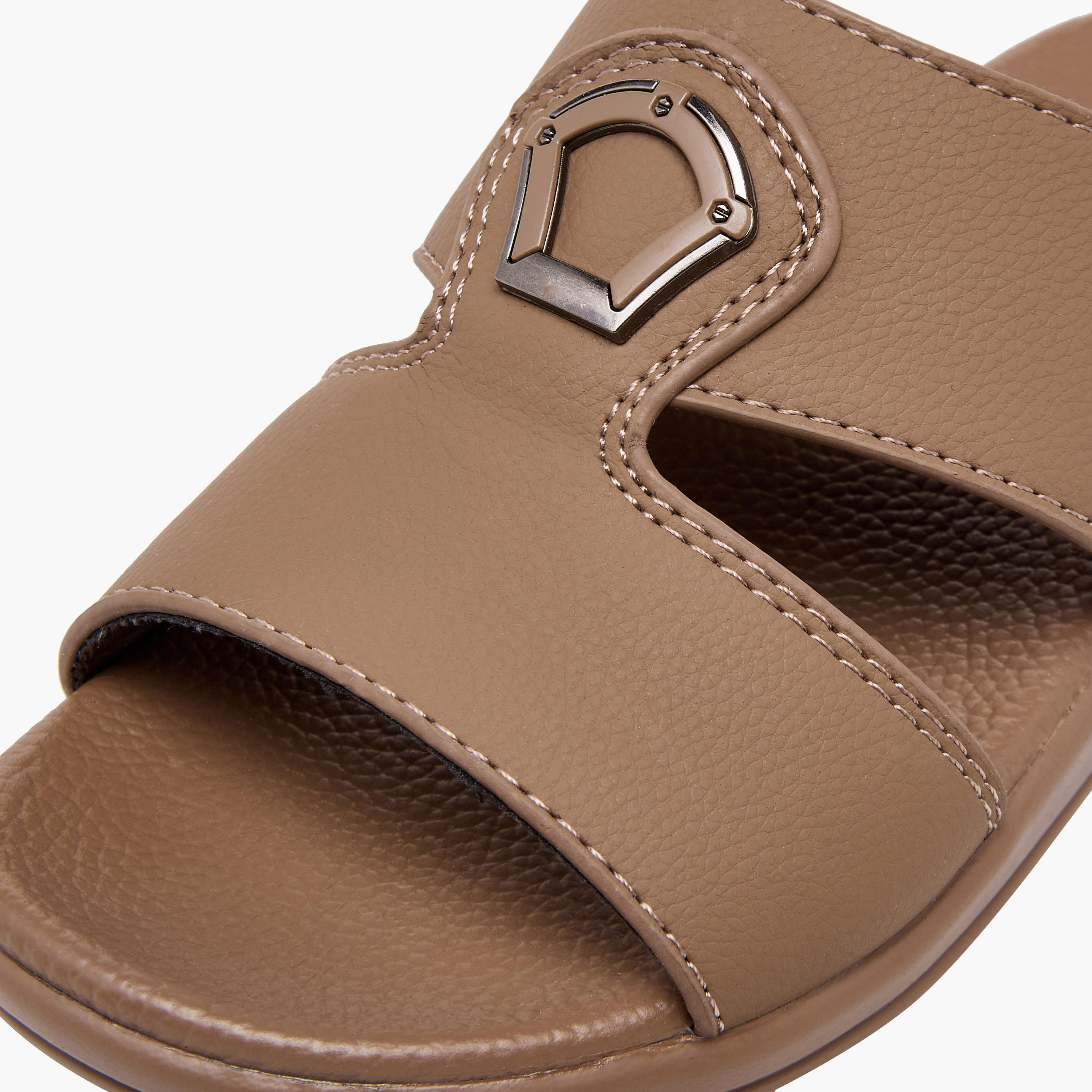 صندل عربي سهل الارتداء للأولاد من إل بي إل من شو إكسبرس-boys-shoes-sandals-image-7