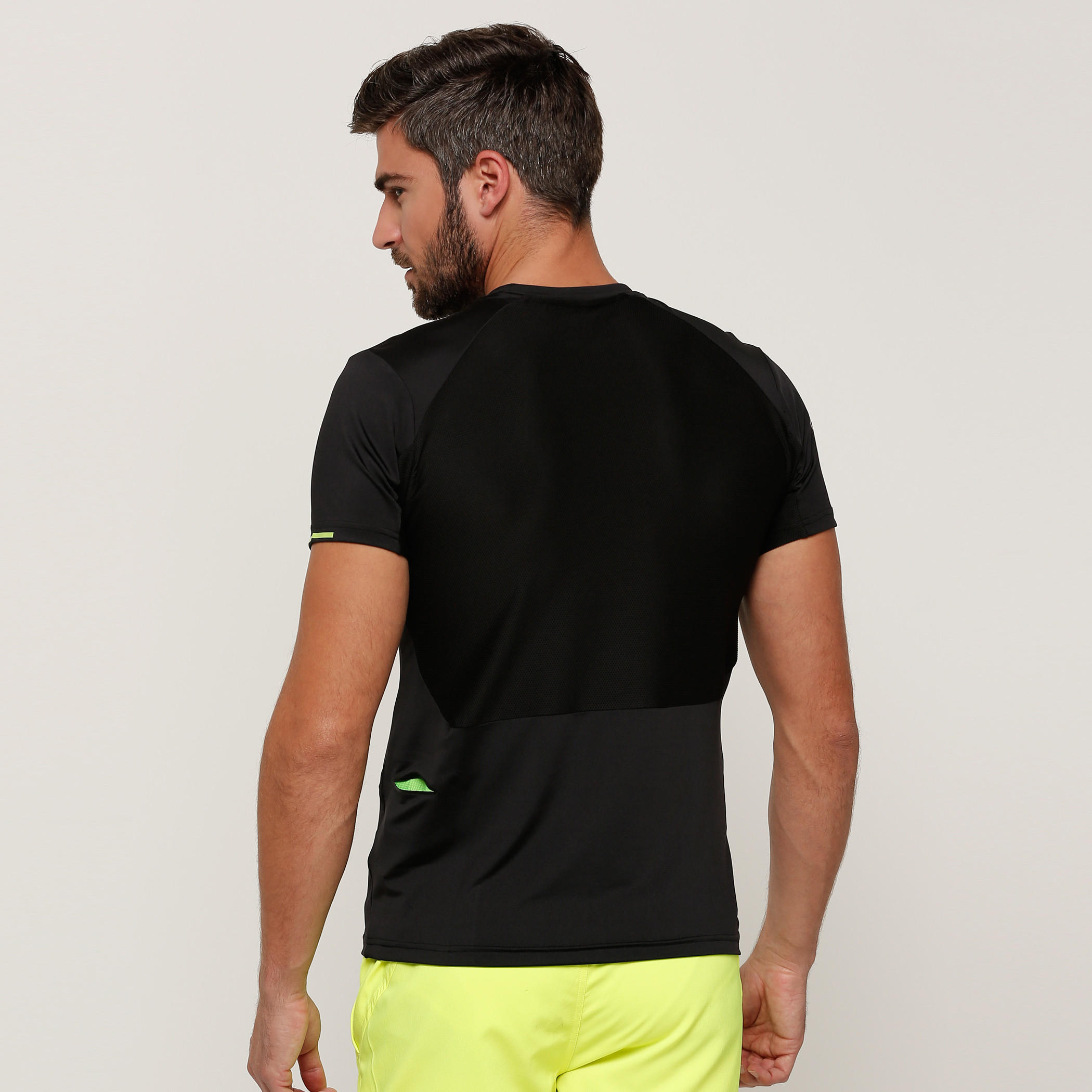 تيشيرت بياقة مستديرة وأكمام قصيرة-men-clothing-sportswearandactivewear-tshirtsandpolos-image-4