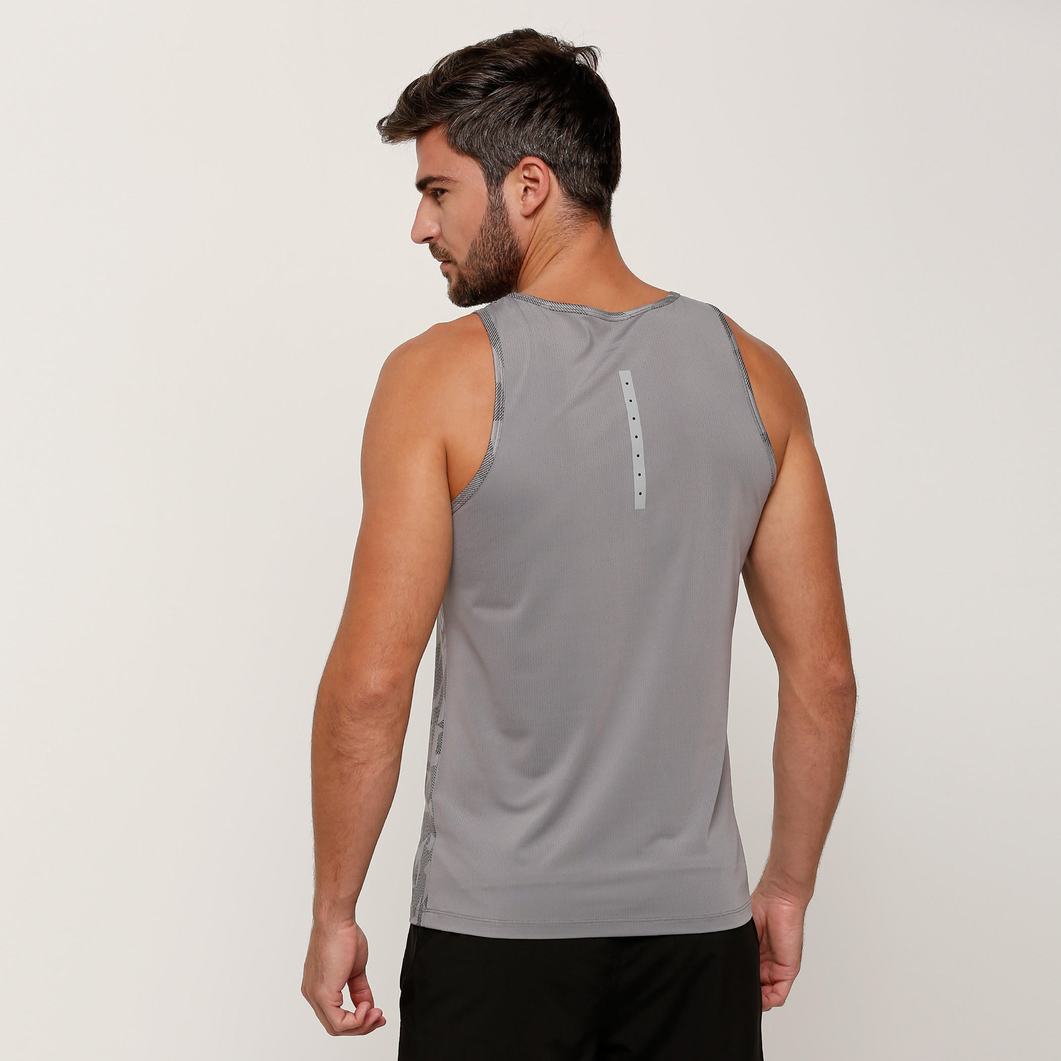 سترة فيست دون أكمام بياقة مستديرة وطبعات-men-clothing-sportswearandactivewear-tshirtsandpolos-image-2