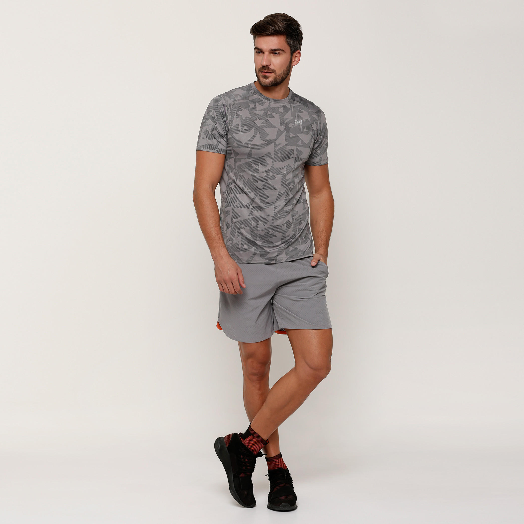 Printed T-Shirt with Crew Neck and Short Sleeves-men-clothing-sportswearandactivewear-tshirtsandpolos-image-5