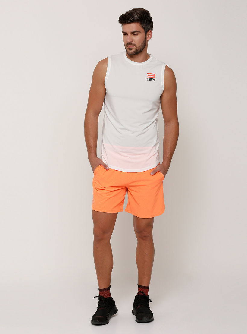 شورت بخصر مطّاطي وجيوب-men-clothing-sportswearandactivewear-bottoms-image-5
