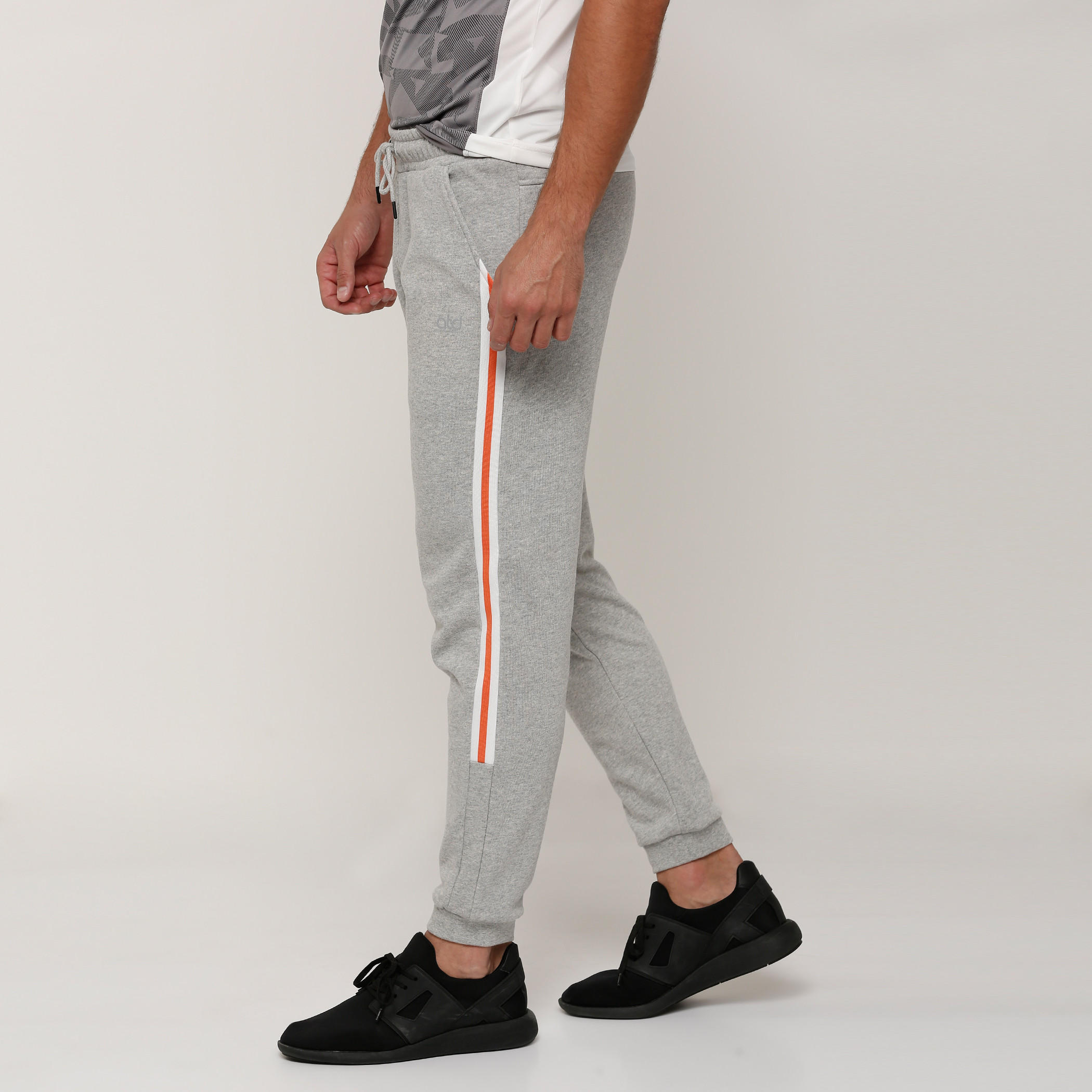 بنطال رياضي طويل بخصر مطّاطي وشريطة جانبية-men-clothing-sportswearandactivewear-bottoms-image-3