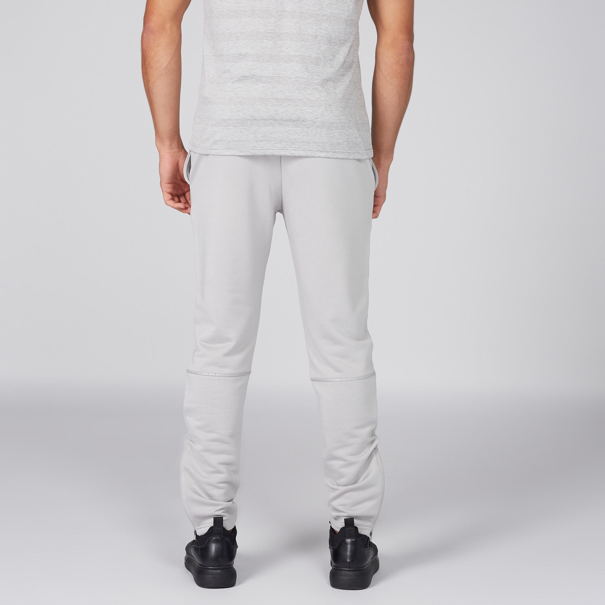 بنطال رياضي طويل بخصر مطّاطي-men-clothing-sportswearandactivewear-bottoms-image-5