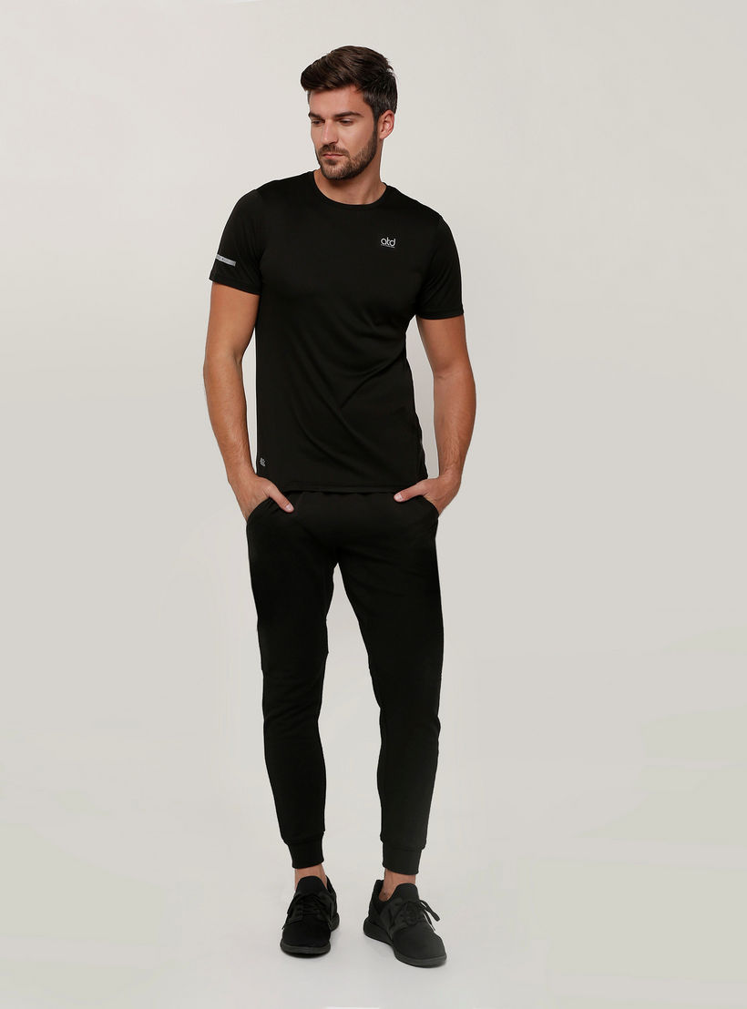 بنطال رياضي طويل بخصر مطّاطي وجيوب-men-clothing-sportswearandactivewear-bottoms-image-5