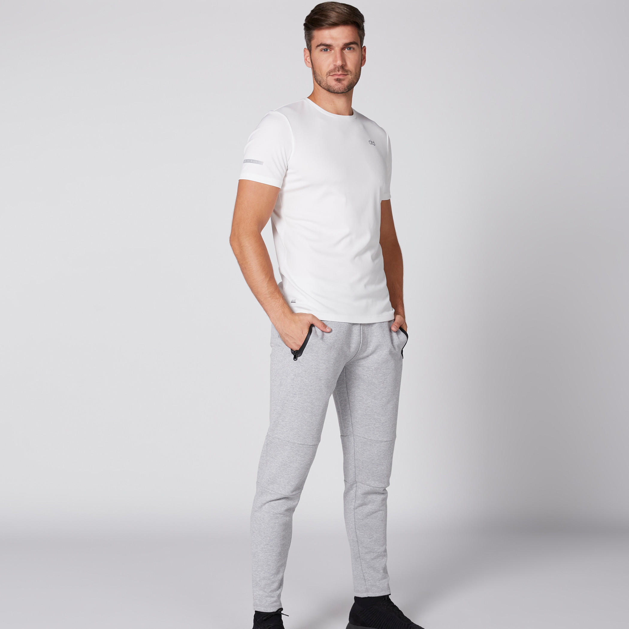Round Neck T-Shirt with Short Sleeves-men-clothing-sportswearandactivewear-tshirtsandpolos-image-1
