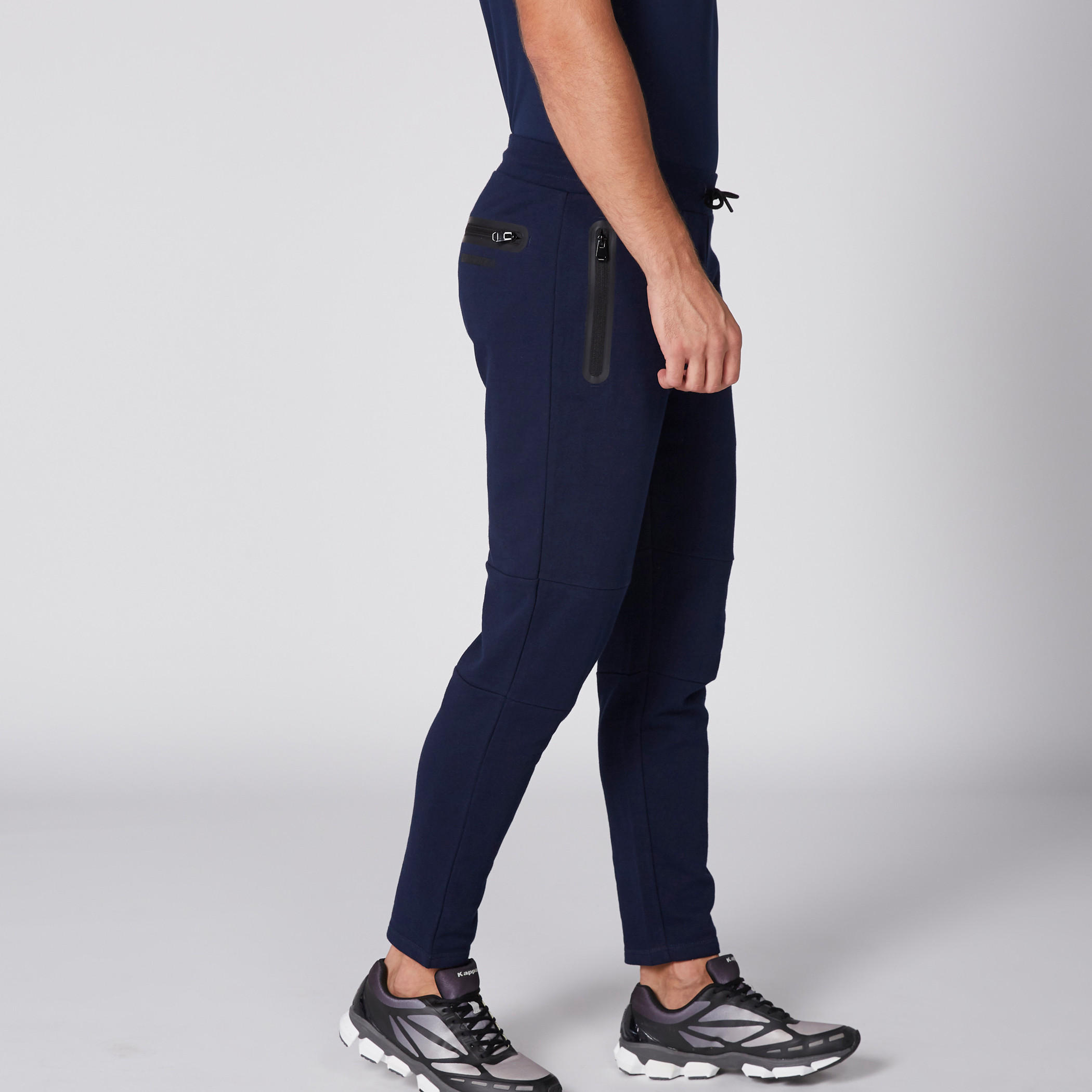 بنطال رياضي طويل بخصر مطّاطي من كابا-men-clothing-sportswearandactivewear-bottoms-image-1