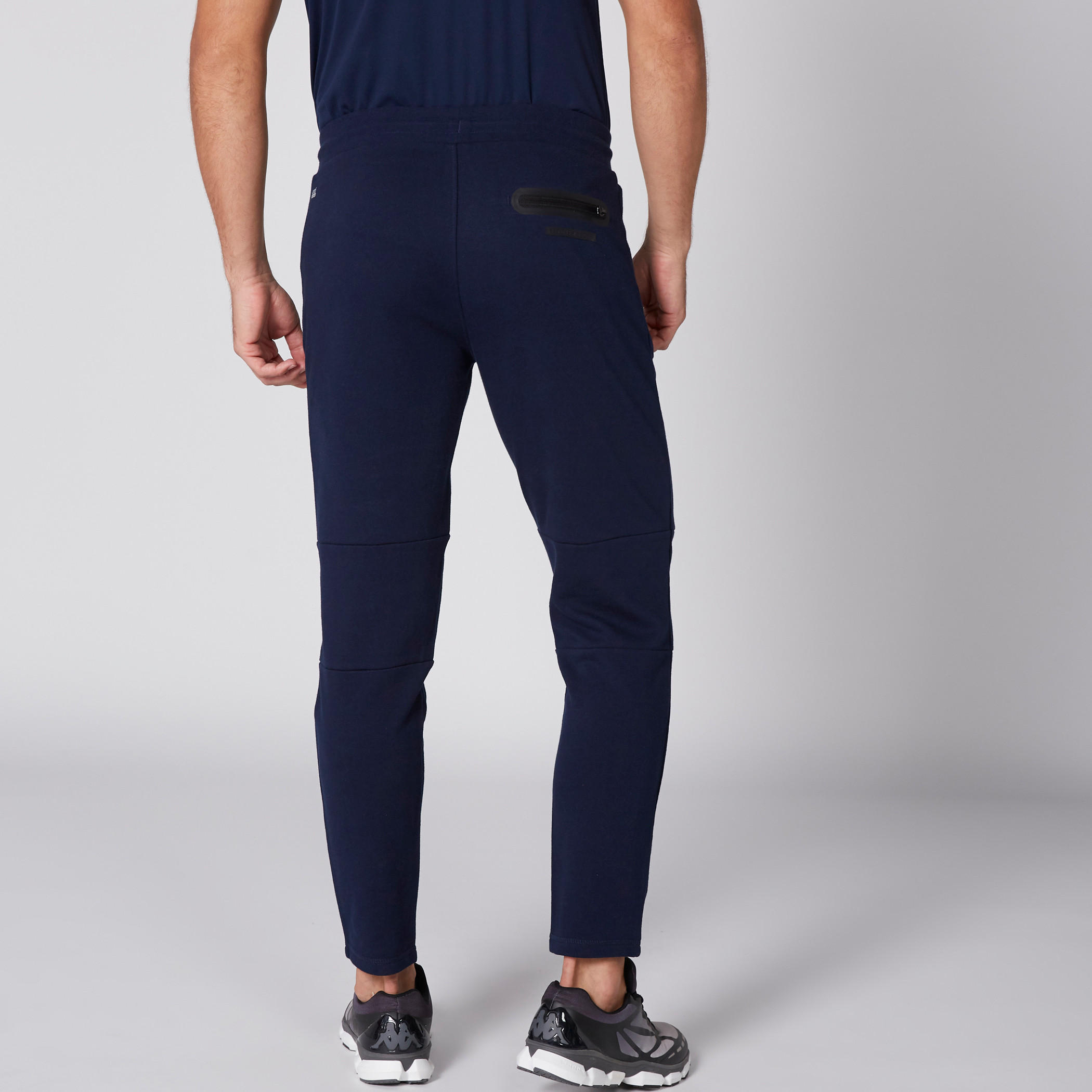 بنطال رياضي طويل بخصر مطّاطي من كابا-men-clothing-sportswearandactivewear-bottoms-image-5
