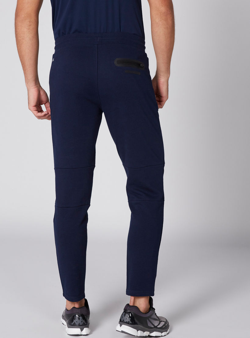 بنطال رياضي طويل بخصر مطّاطي من كابا-men-clothing-sportswearandactivewear-bottoms-image-5