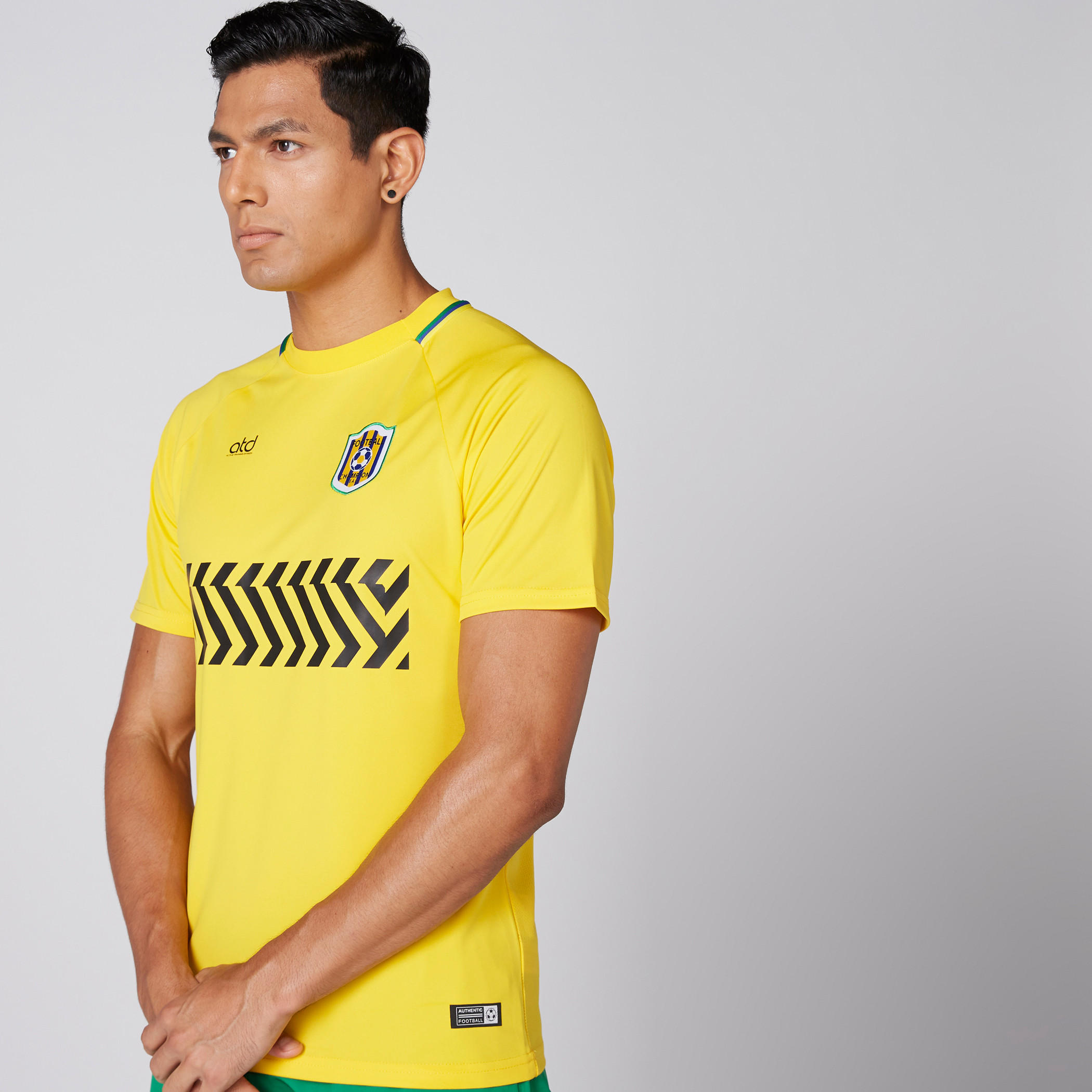 تيشيرت بياقة مستديرة وأكمام قصيرة وطبعات -men-clothing-tshirtsandpolos-tshirts-image-5