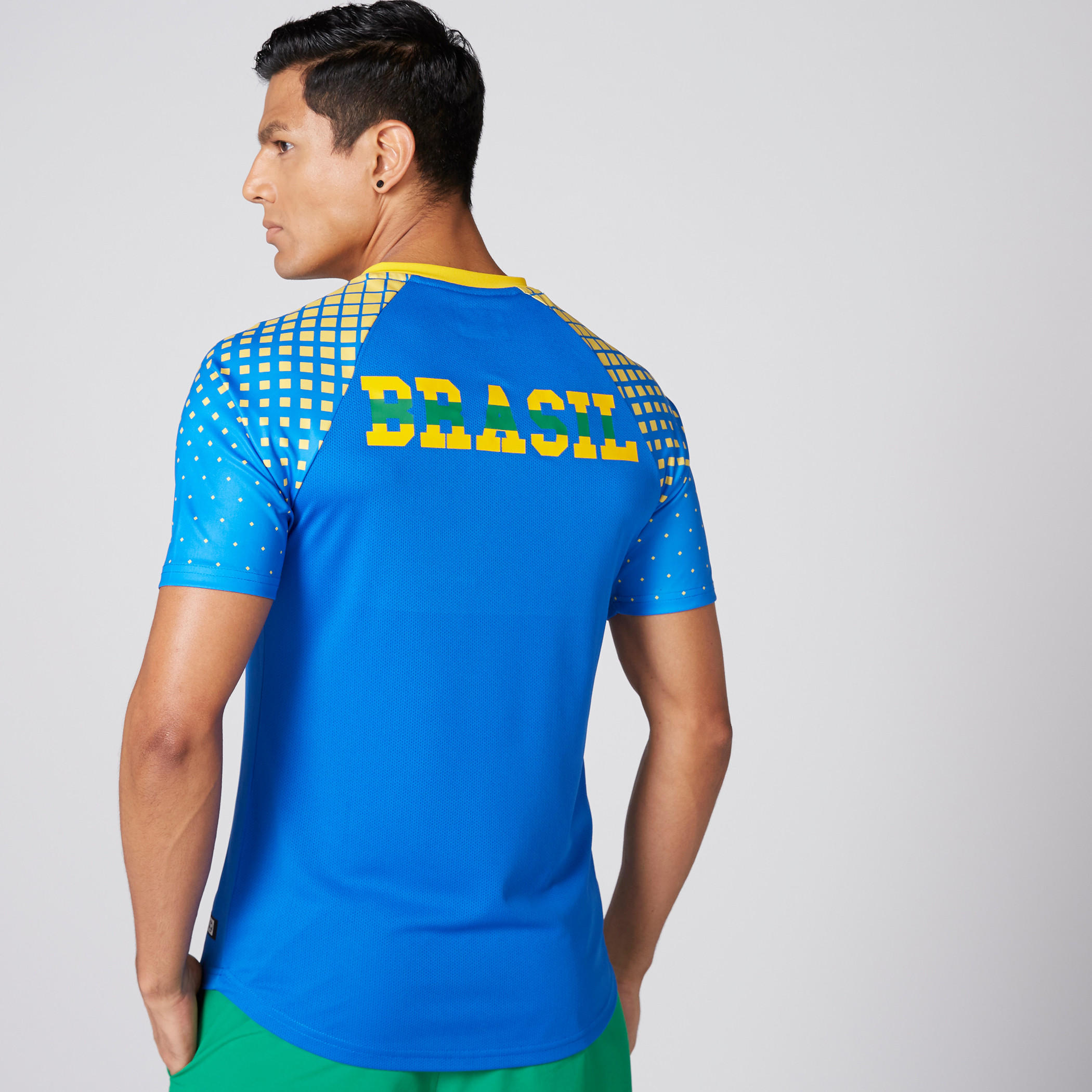 تيشيرت بياقة مستديرة وأكمام مغايرة وطبعات برازيل-men-clothing-tshirtsandpolos-tshirts-image-2
