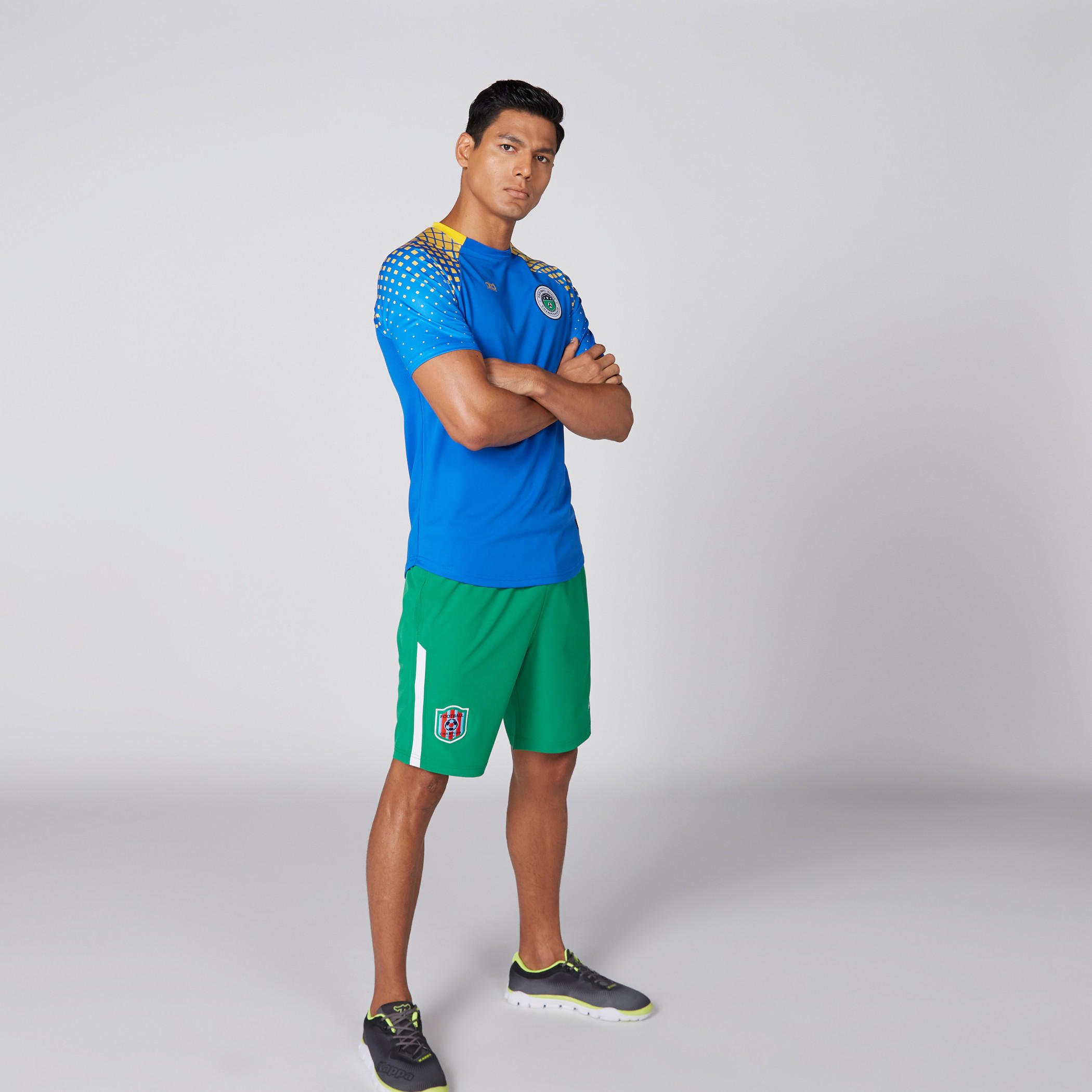 تيشيرت بياقة مستديرة وأكمام مغايرة وطبعات برازيل-men-clothing-tshirtsandpolos-tshirts-image-4