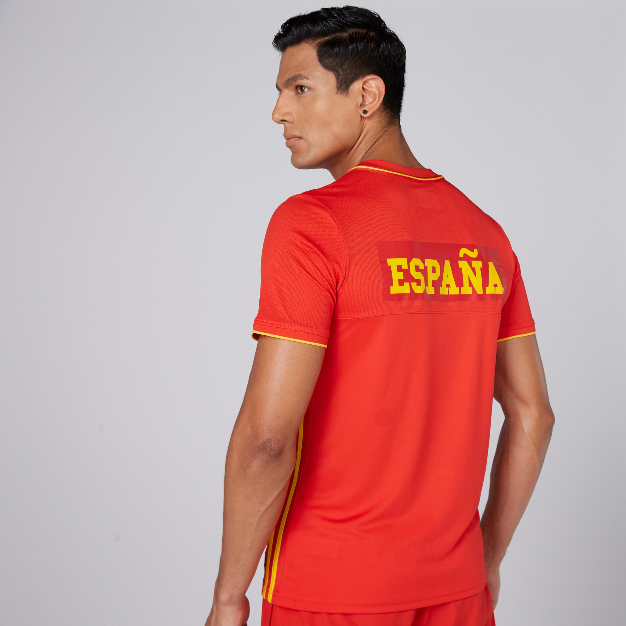 تيشيرت بياقة مستديرة وأكمام قصيرة وطبعات إسبانيا-men-clothing-tshirtsandpolos-tshirts-image-3