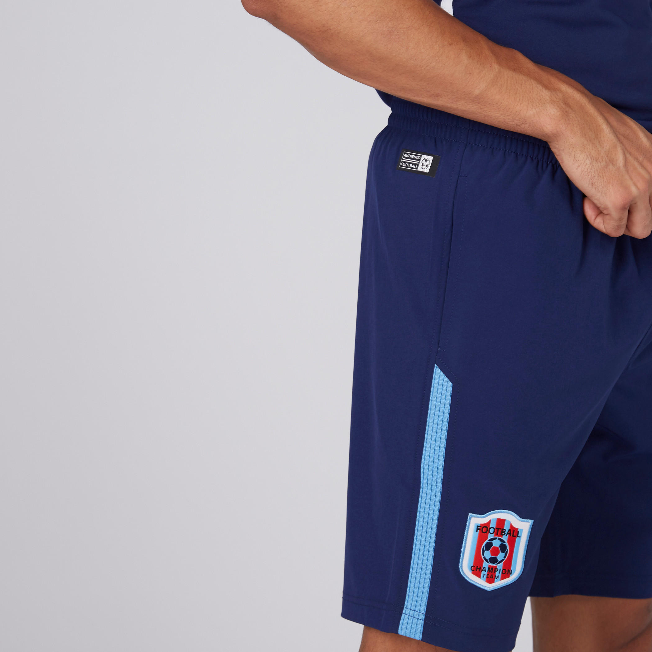 شورت بخصر مطّاطي وجيوب إنجلترا-men-clothing-bottoms-shorts-image-2
