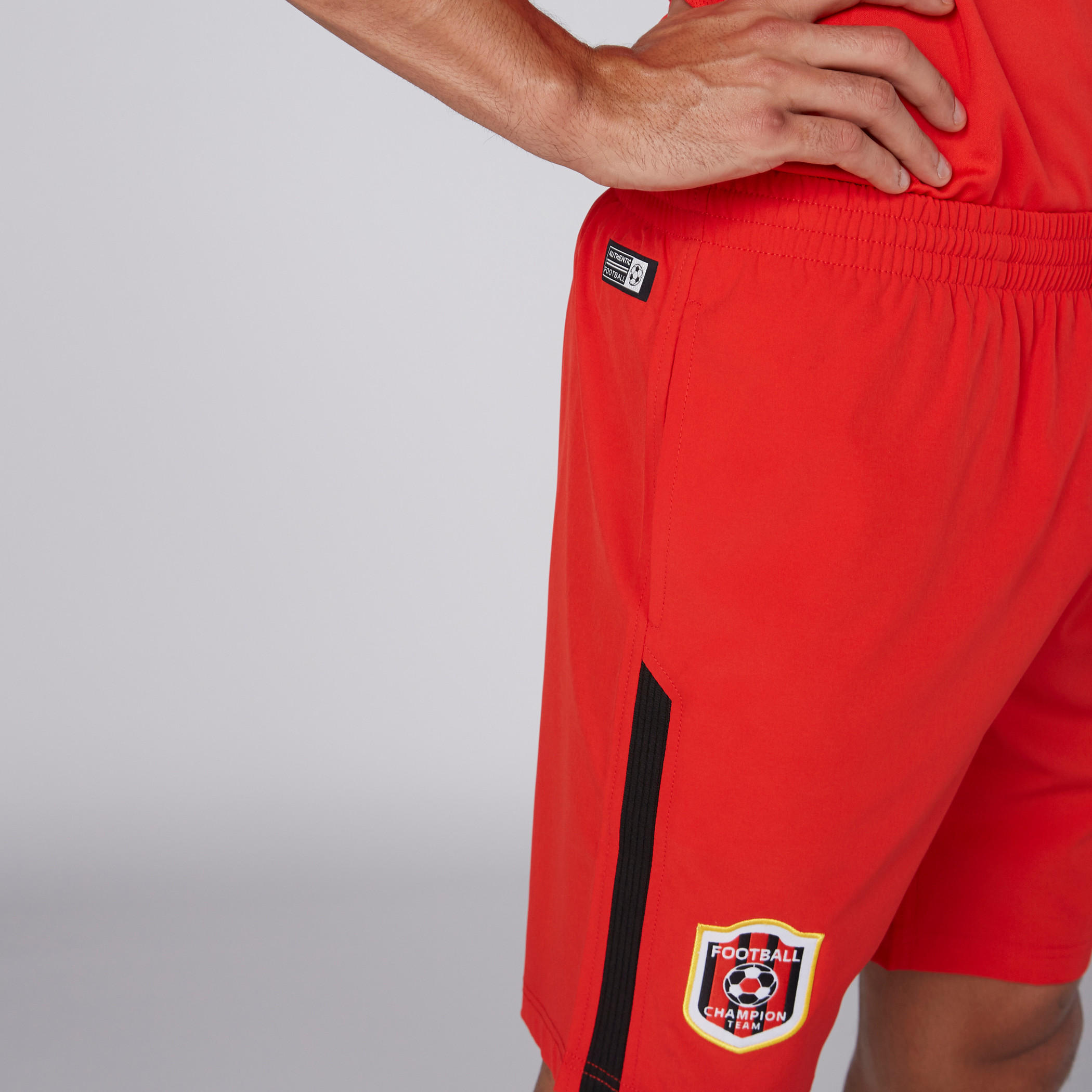 شورت بخصر مطّاطي وجيوب-men-clothing-bottoms-shorts-image-2