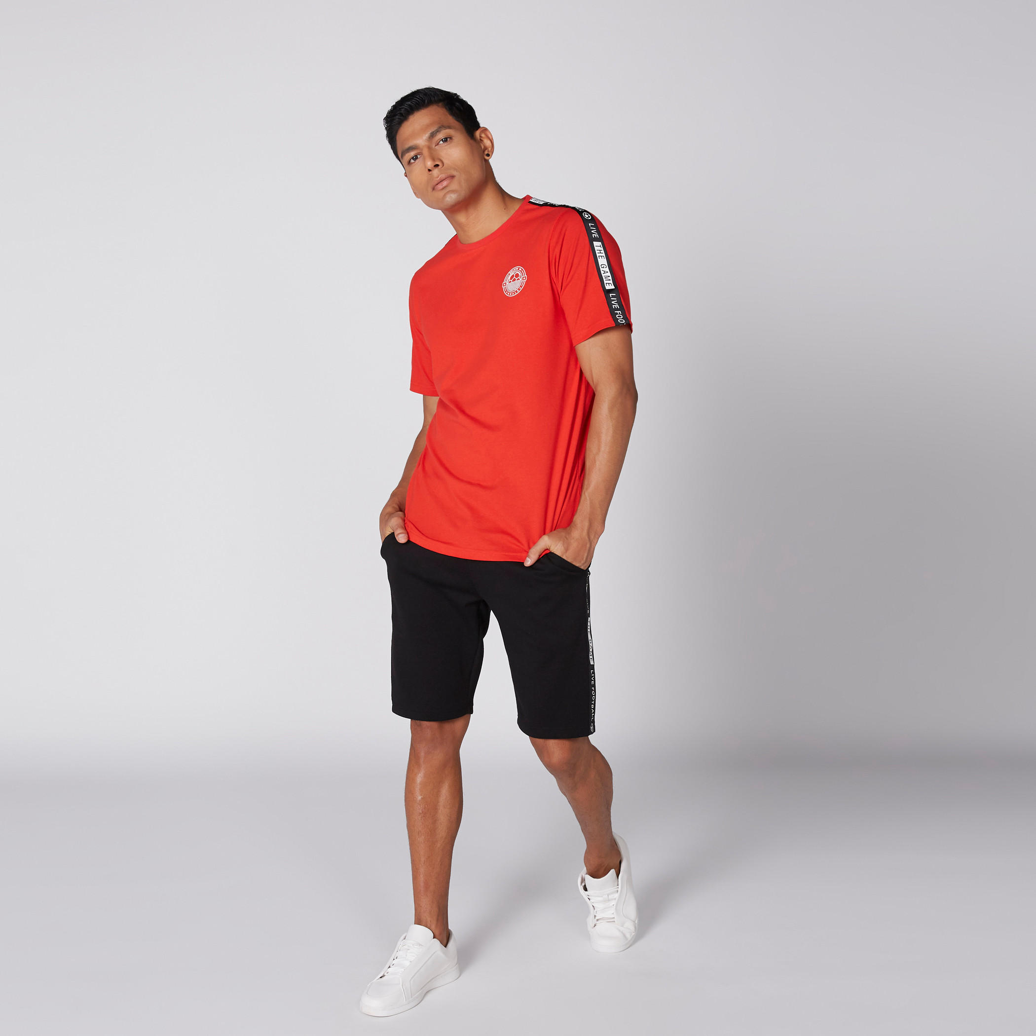شورت بخصر مطّاطي ورباط -men-clothing-bottoms-shorts-image-2