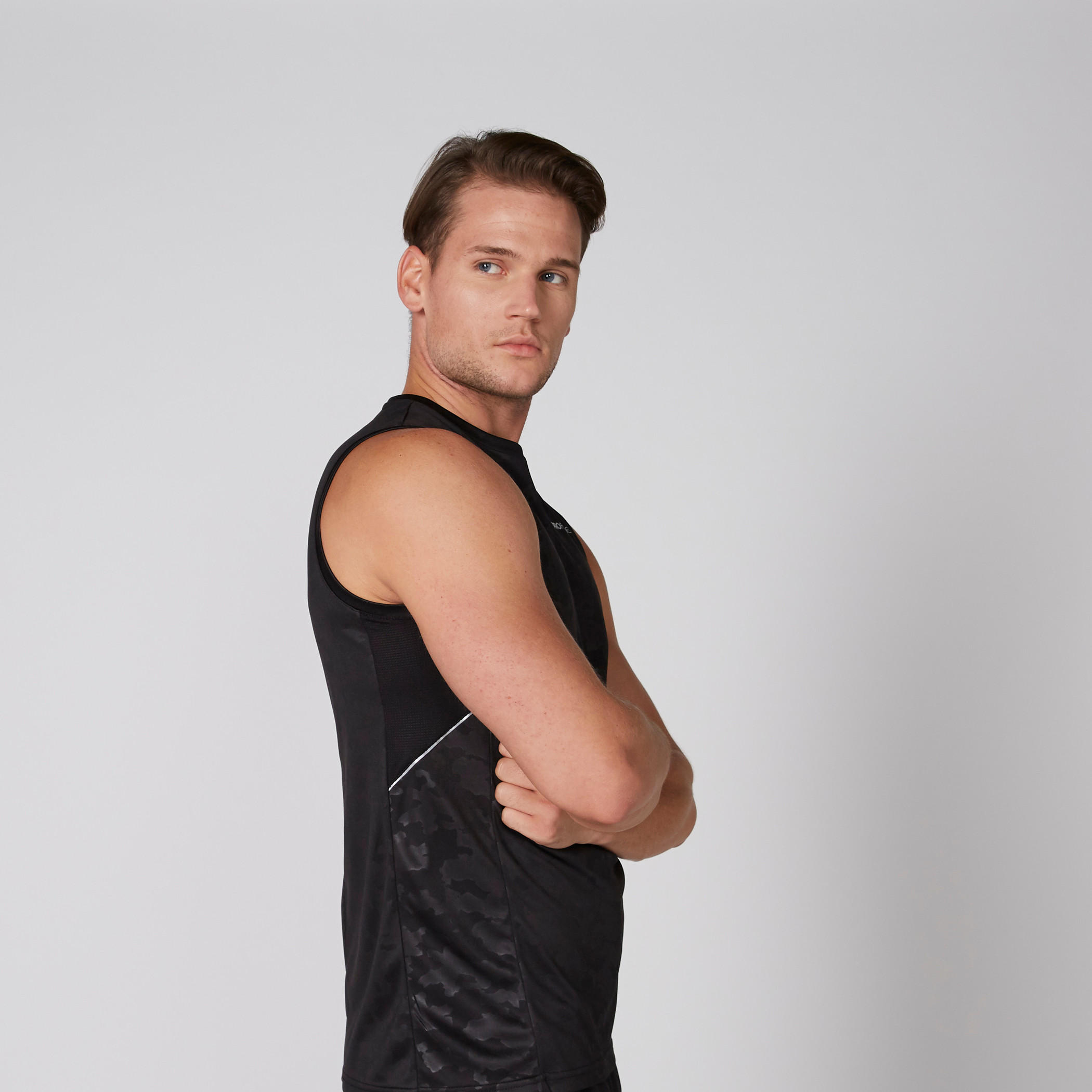 Printed Sleeveless T-Shirt with Round Neck-men-clothing-sportswearandactivewear-tshirtsandpolos-image-4
