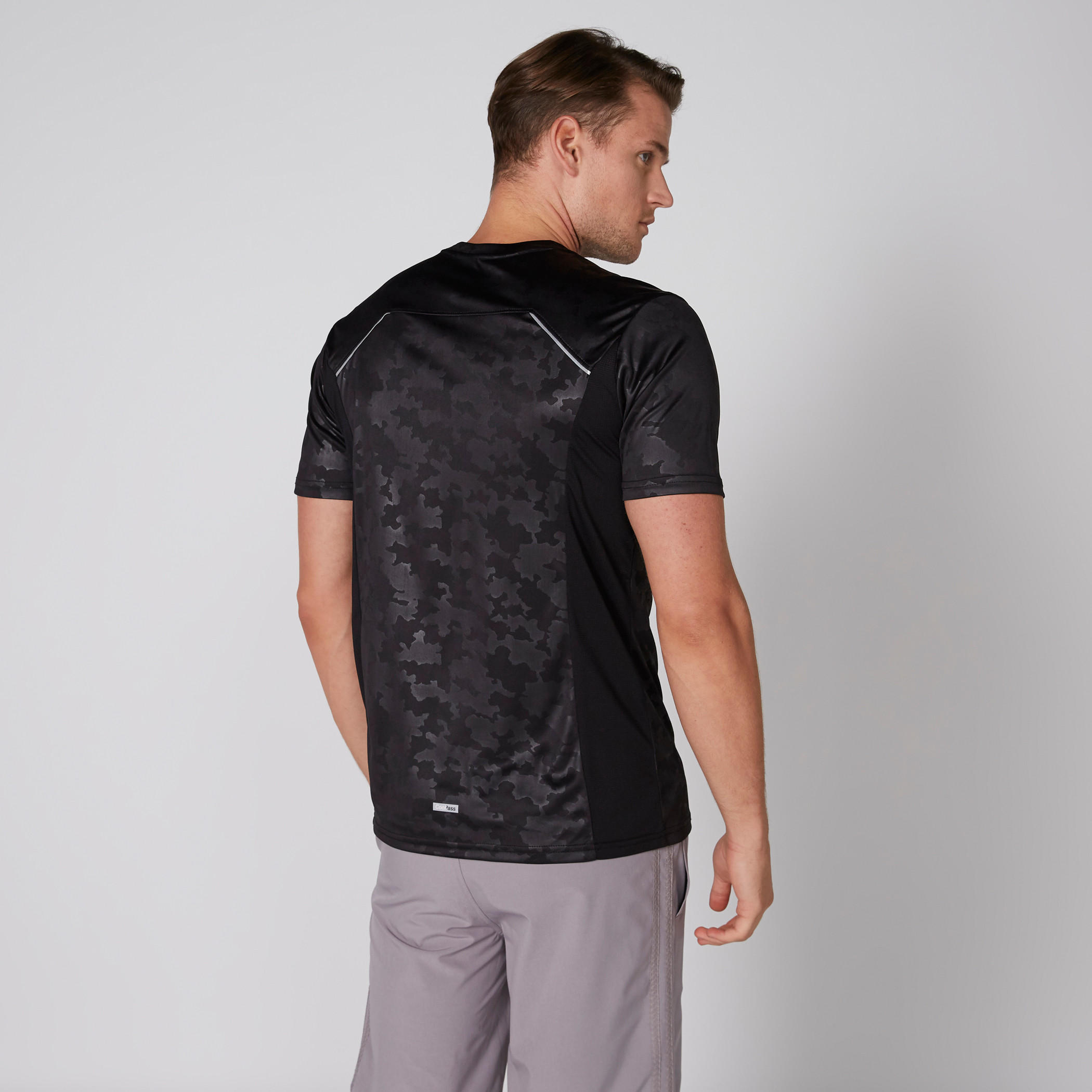 Printed T-Shirt with Short Sleeves and Mesh Insert-men-clothing-sportswearandactivewear-tshirtsandpolos-image-2