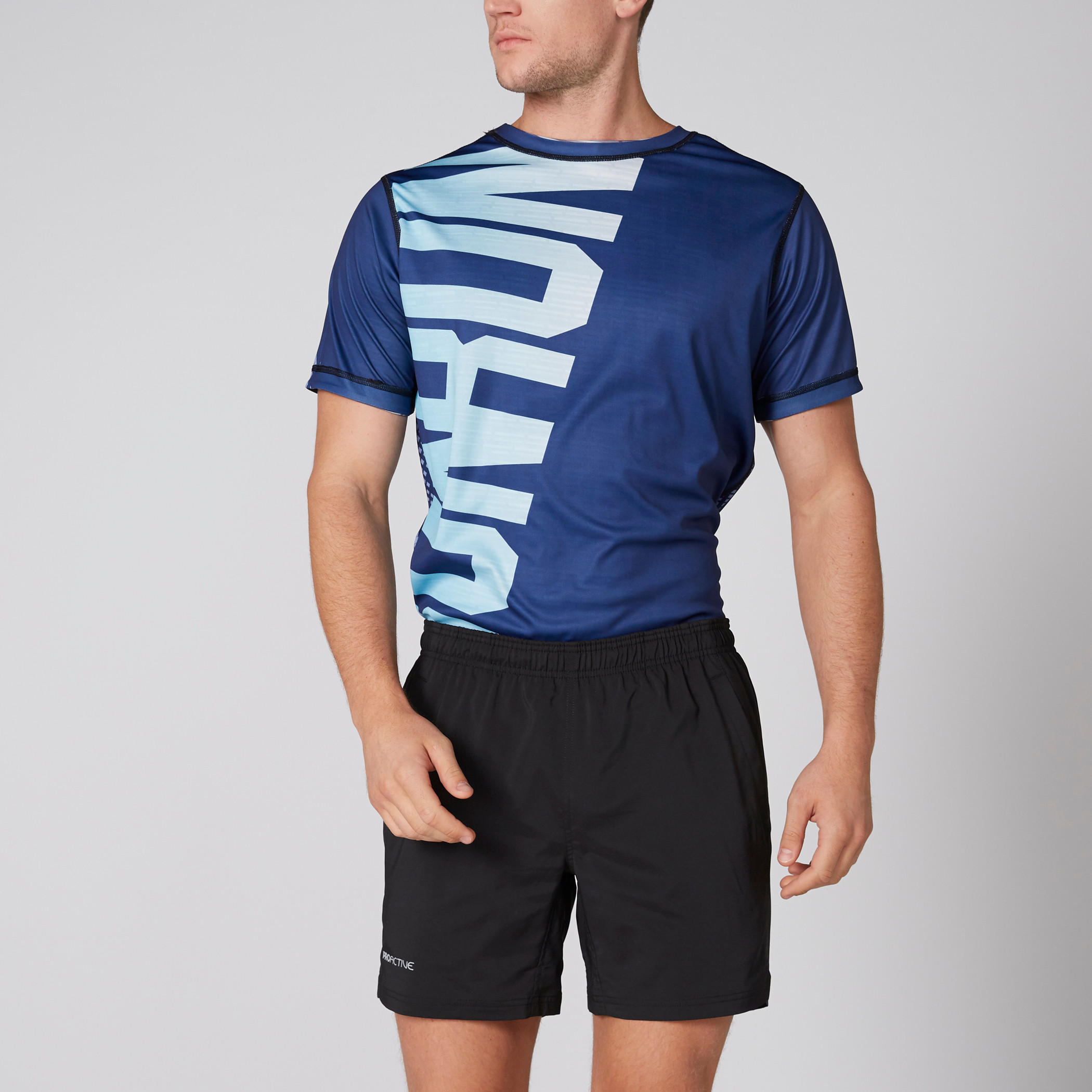 شورت بخصر مطّاطي وطبعات-men-clothing-sportswearandactivewear-bottoms-image-3