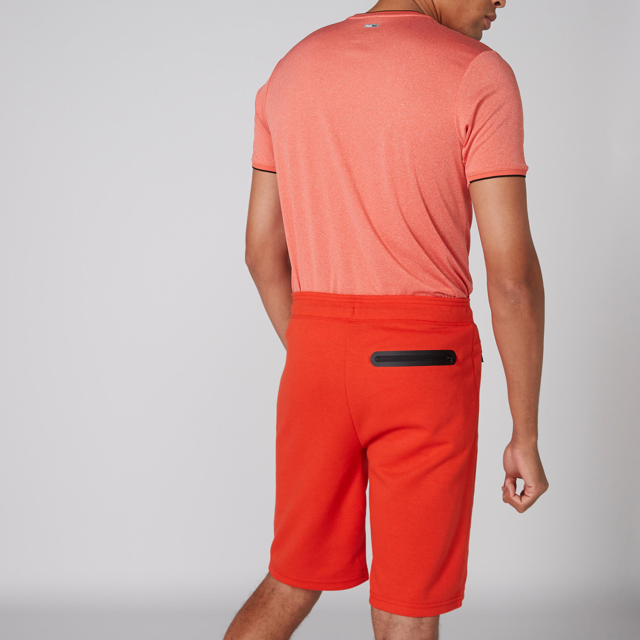 شورت بخصر مطّاطي ورباط وطبعات-men-clothing-sportswearandactivewear-bottoms-image-3