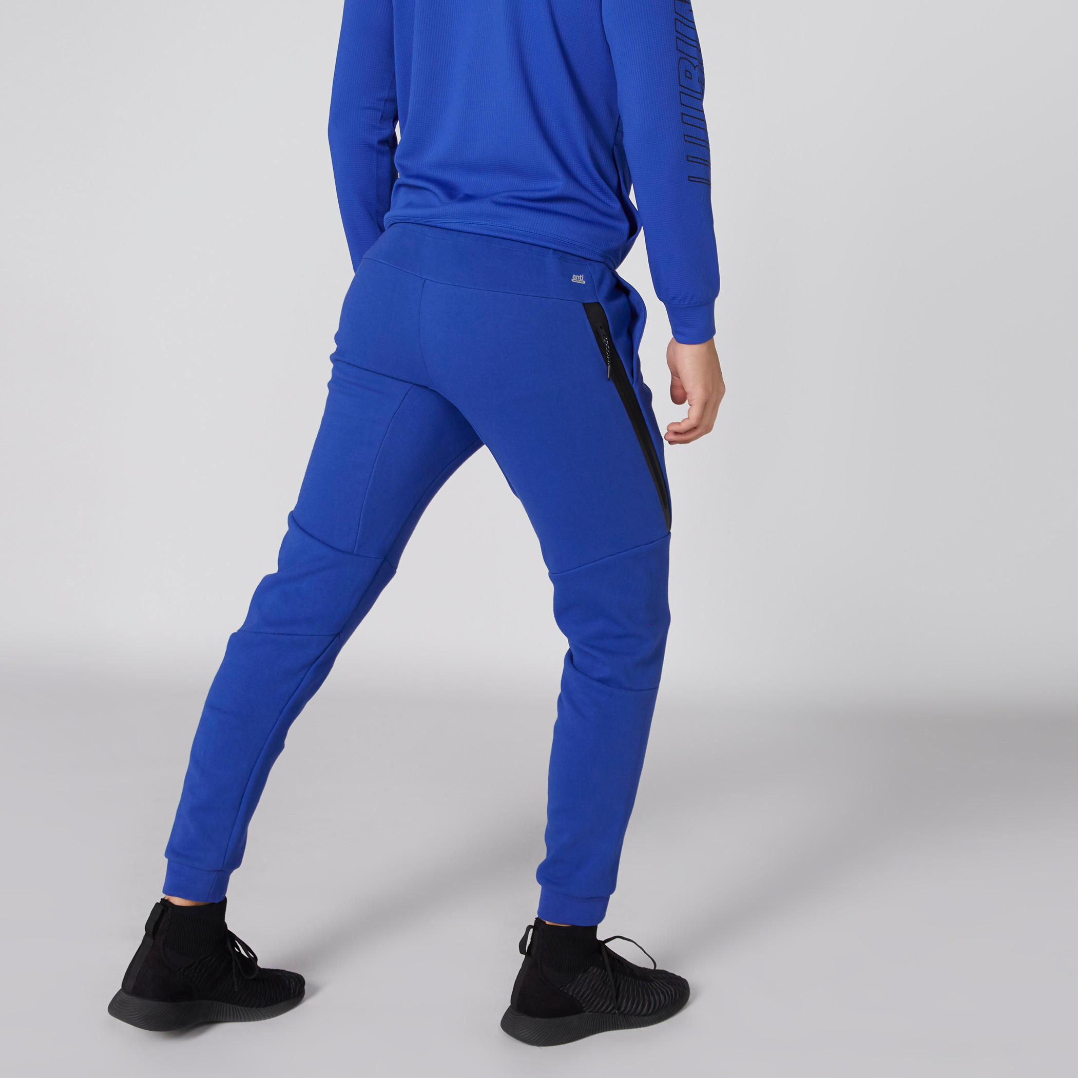 بنطال رياضي بخصر مطاطي ورباط وجيوب-men-clothing-sportswearandactivewear-bottoms-image-2