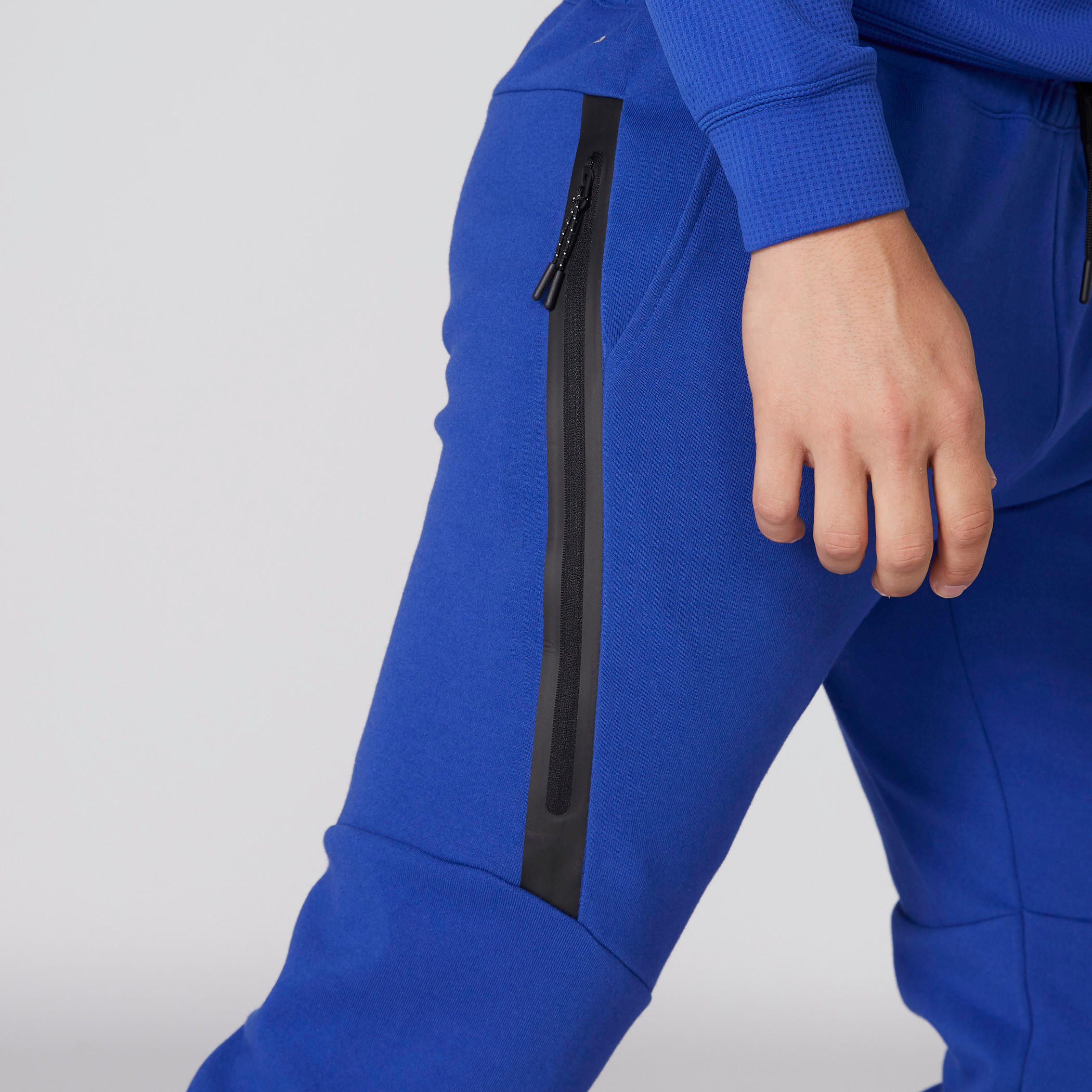 بنطال رياضي بخصر مطاطي ورباط وجيوب-men-clothing-sportswearandactivewear-bottoms-image-4