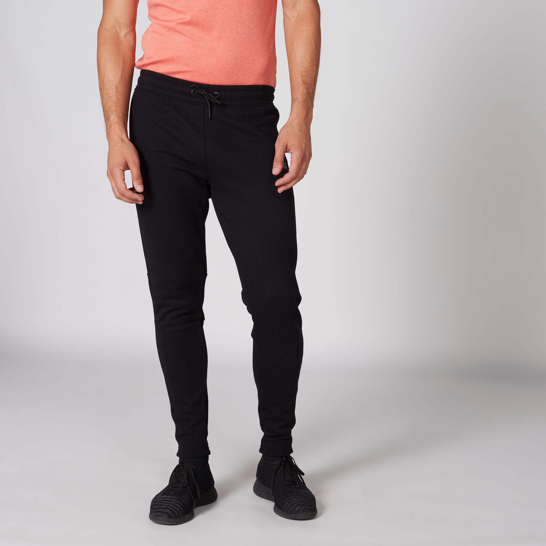 بنطال رياضي بخصر مطاطي ورباط وجيوب-men-clothing-sportswearandactivewear-bottoms-image-3