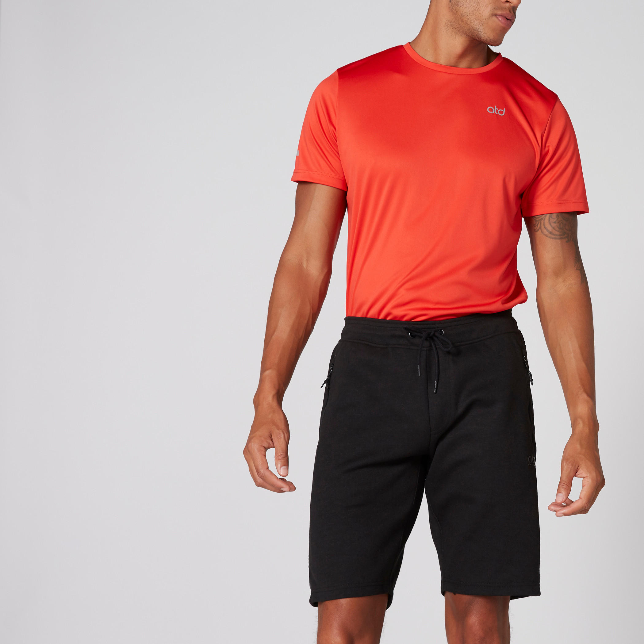 شورت بخصر مطّاطي ورباط-men-clothing-sportswearandactivewear-bottoms-image-3