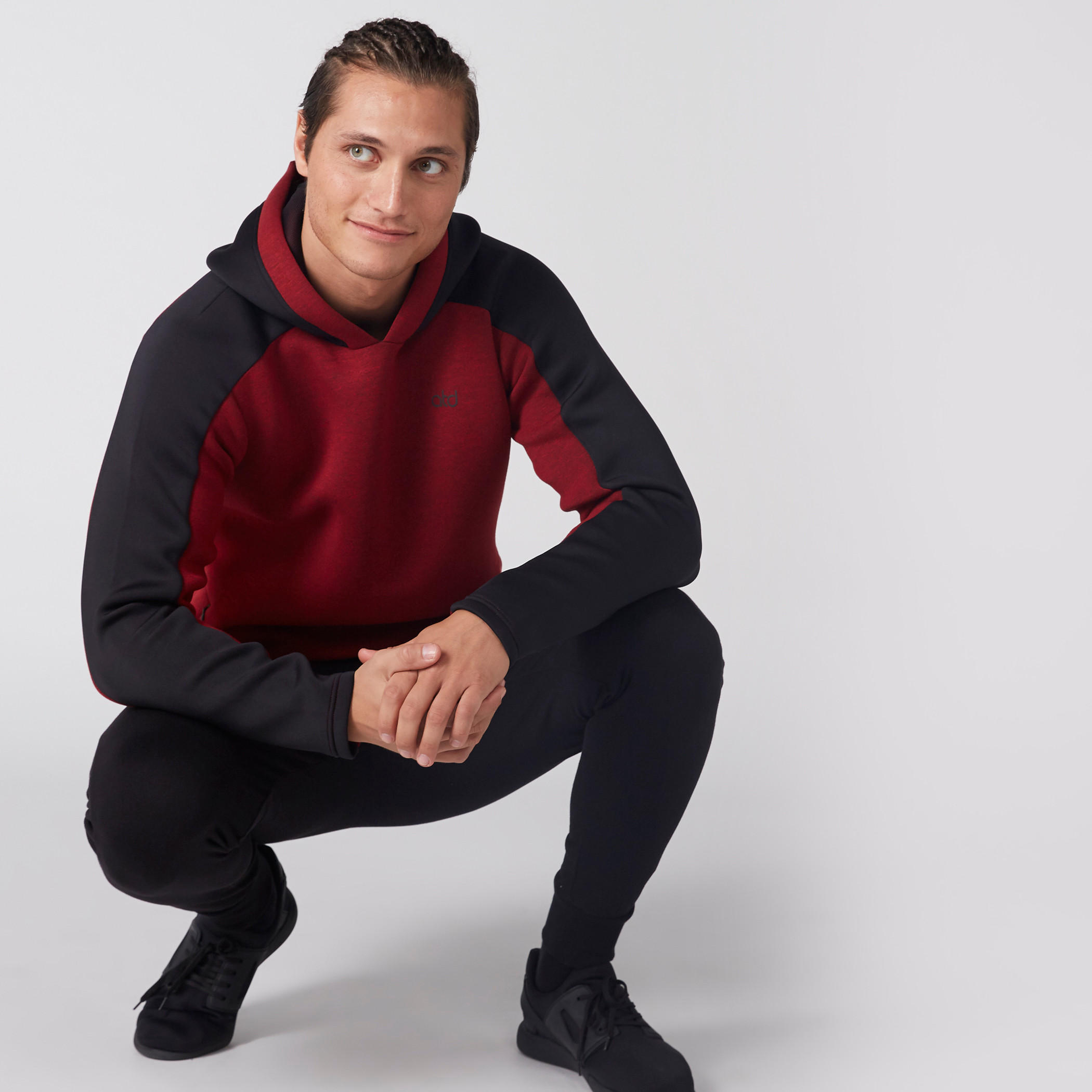 سويت شيرت بأكمام طويلة وقبّعة-men-winterwear-hoodiesandsweatshirts-image-4