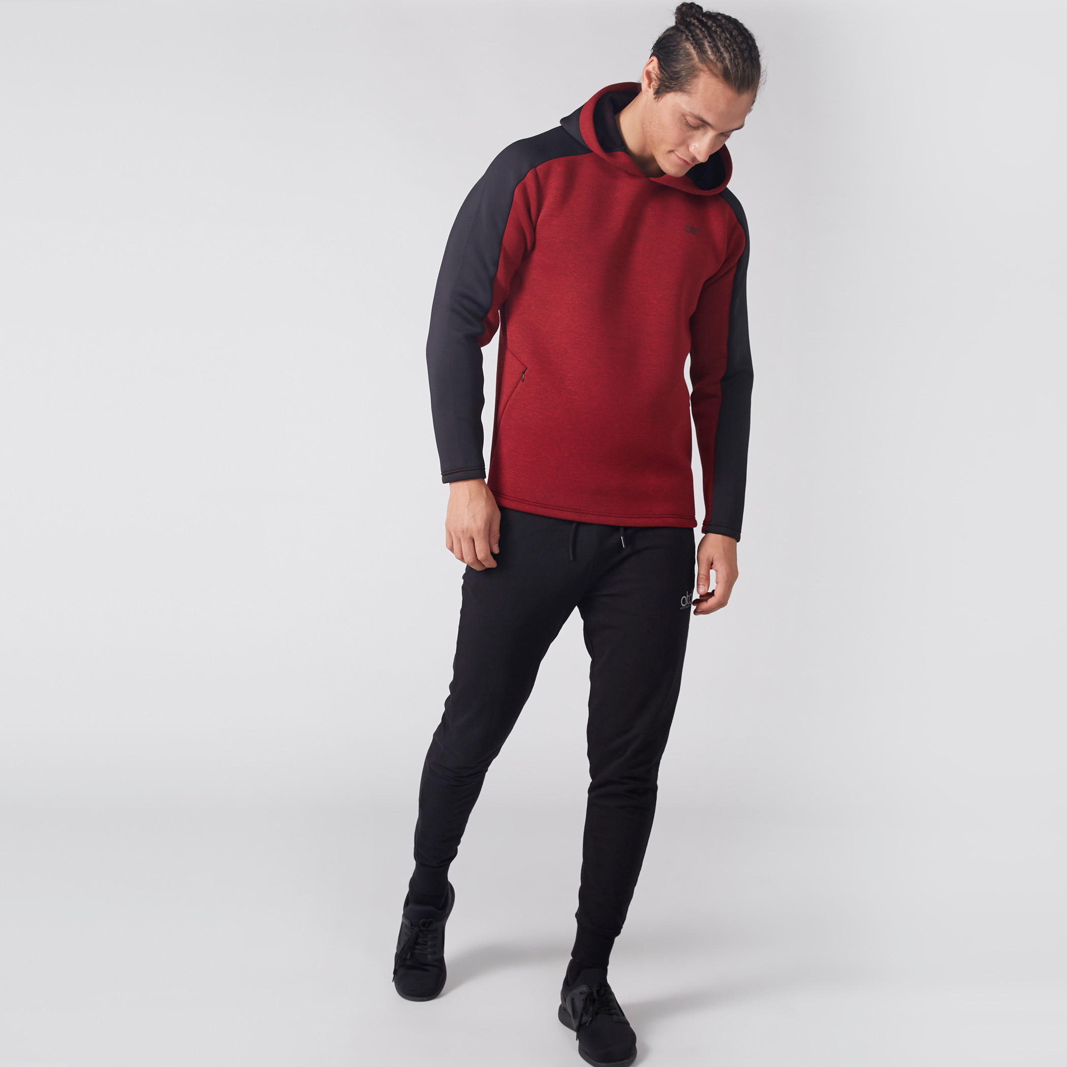 سويت شيرت بأكمام طويلة وقبّعة-men-winterwear-hoodiesandsweatshirts-image-5