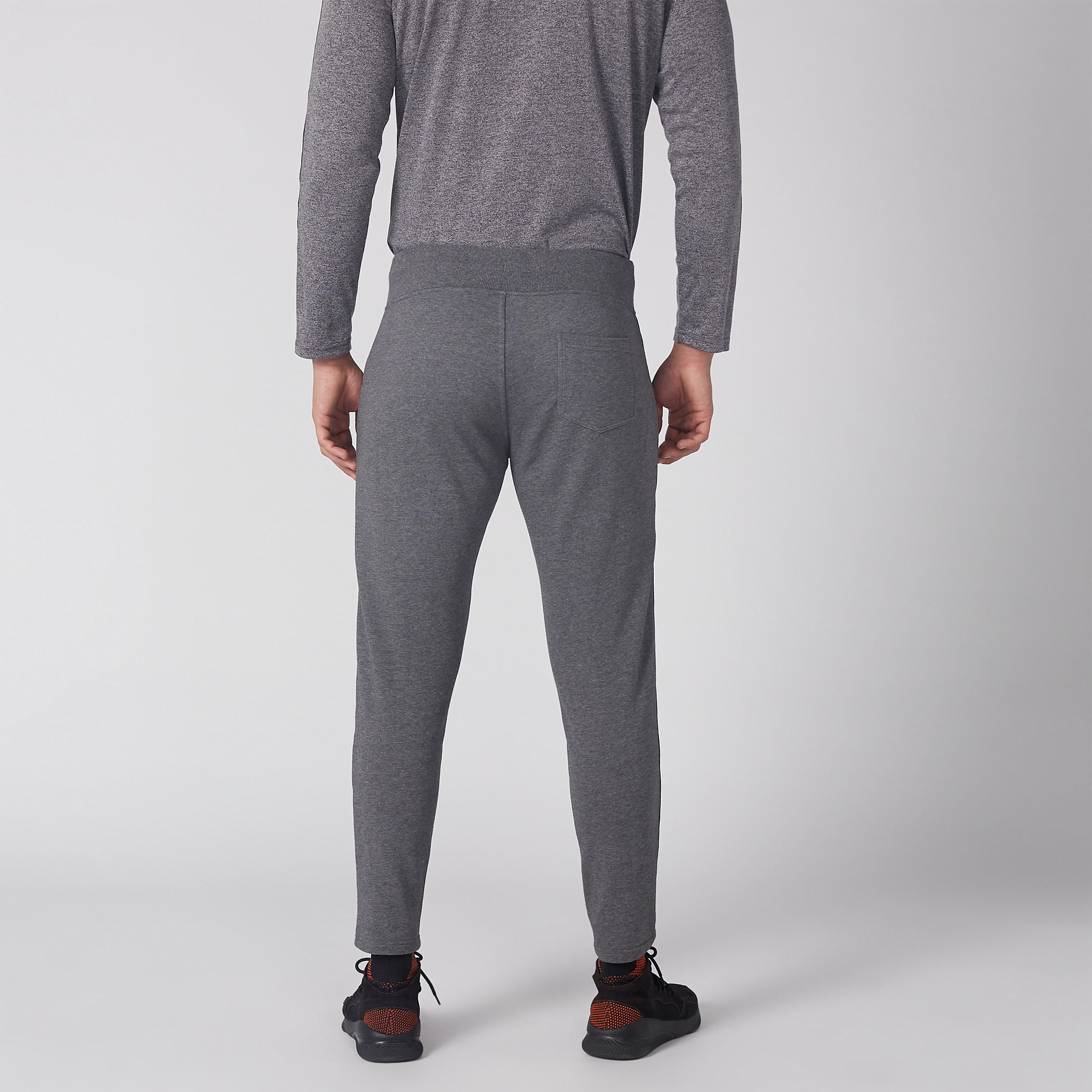 بنطال بخصر مطّاطي وجيوب-men-clothing-sportswearandactivewear-bottoms-image-5