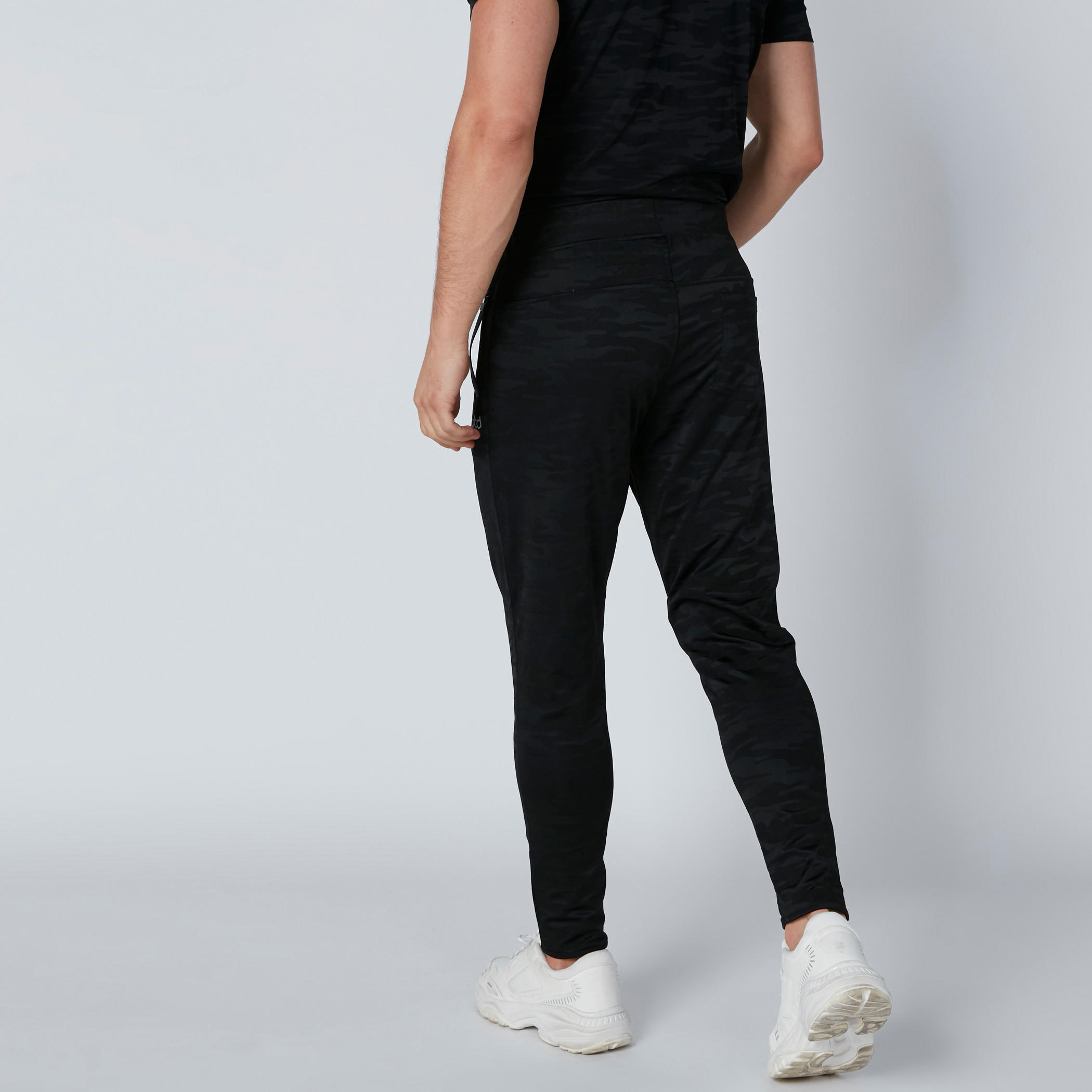 Camouflage Printed Pants with Drawstring Closure-men-clothing-sportswearandactivewear-bottoms-image-6