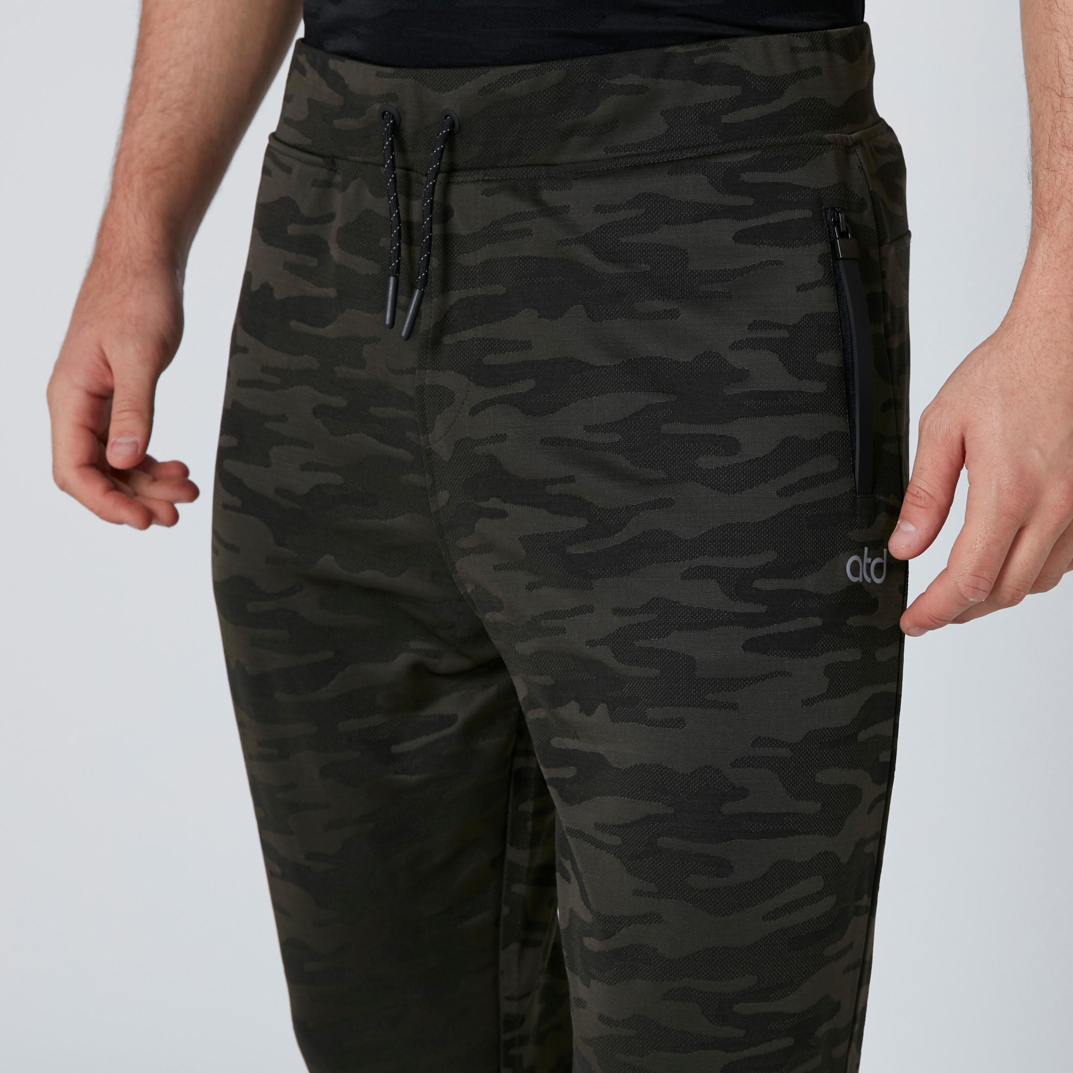 Camouflage Printed Pants with Drawstring Closure-men-clothing-sportswearandactivewear-bottoms-image-4