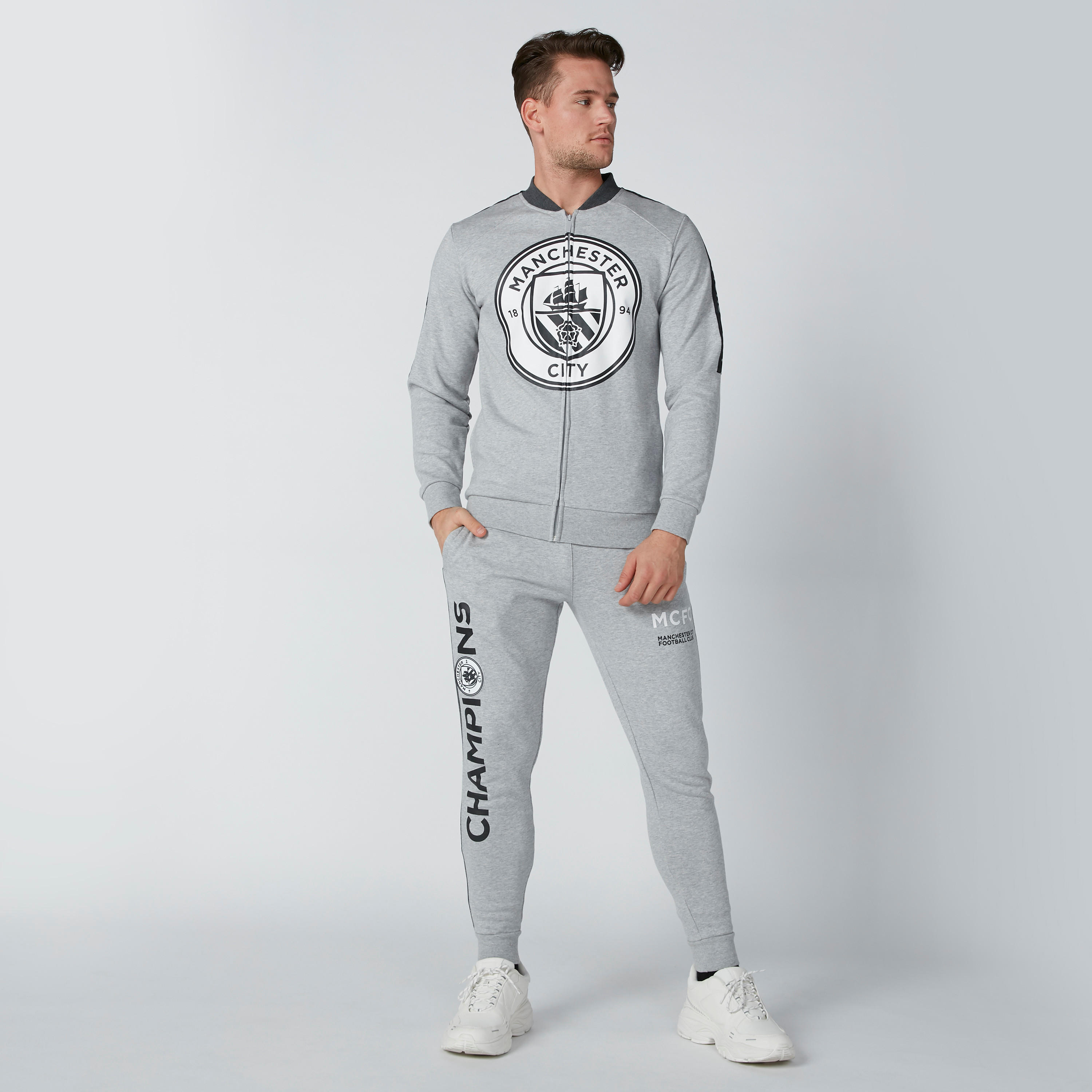 Printed Jog Pants with Pocket Detail and Drawstring-men-clothing-sportswearandactivewear-bottoms-image-1