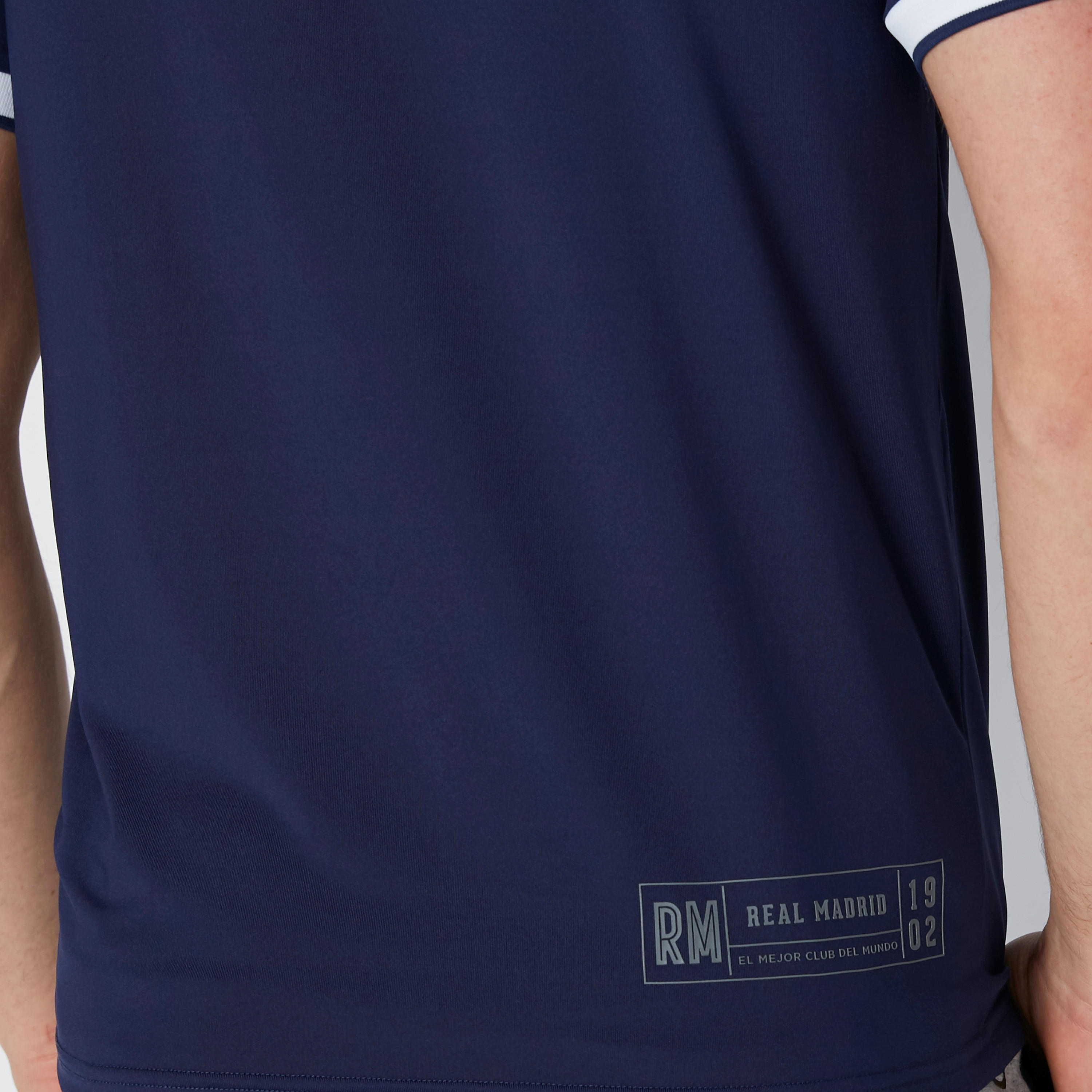 تيشيرت بأكمام قصيرة وطبعات-men-clothing-sportswearandactivewear-tshirtsandpolos-image-8