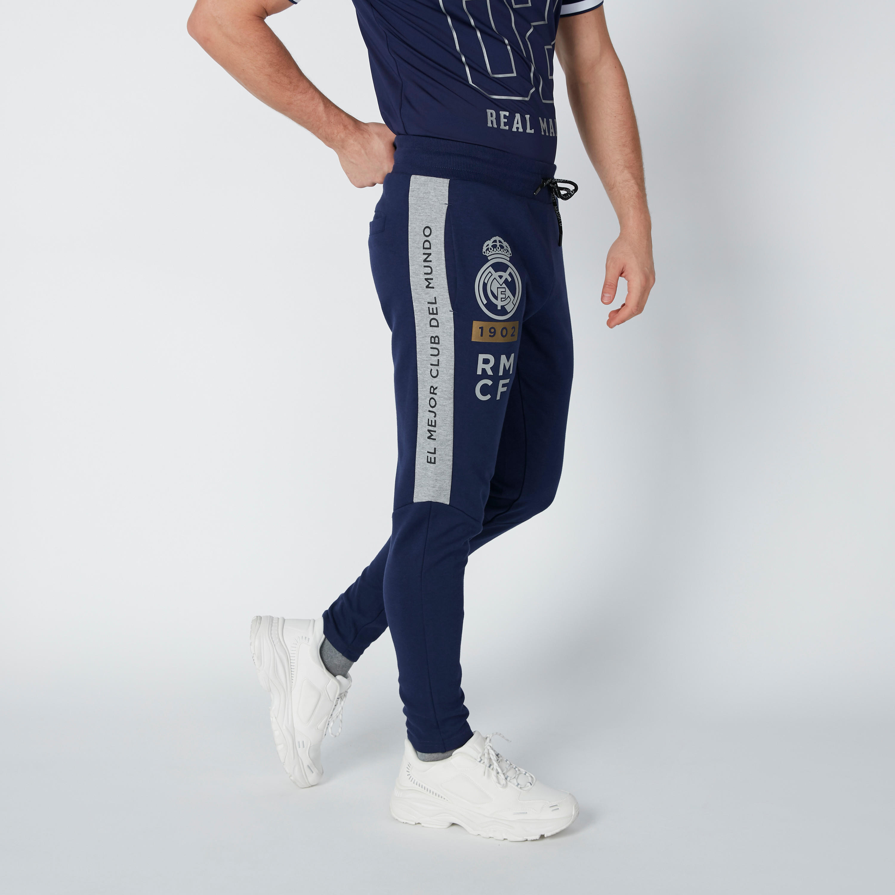 بنطال رياضي برباط وجيوب وطبعات-men-clothing-sportswearandactivewear-bottoms-image-3