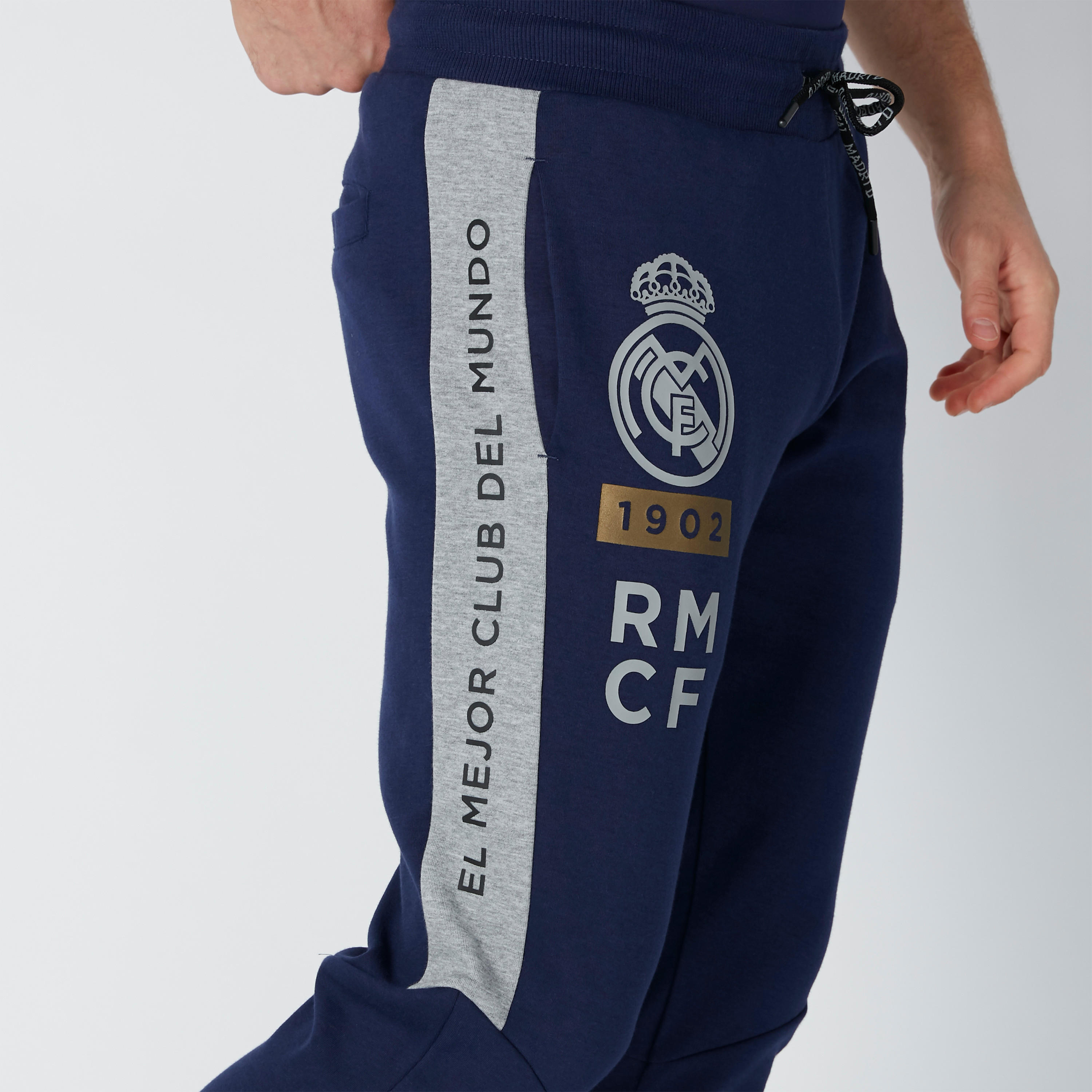 بنطال رياضي برباط وجيوب وطبعات-men-clothing-sportswearandactivewear-bottoms-image-1