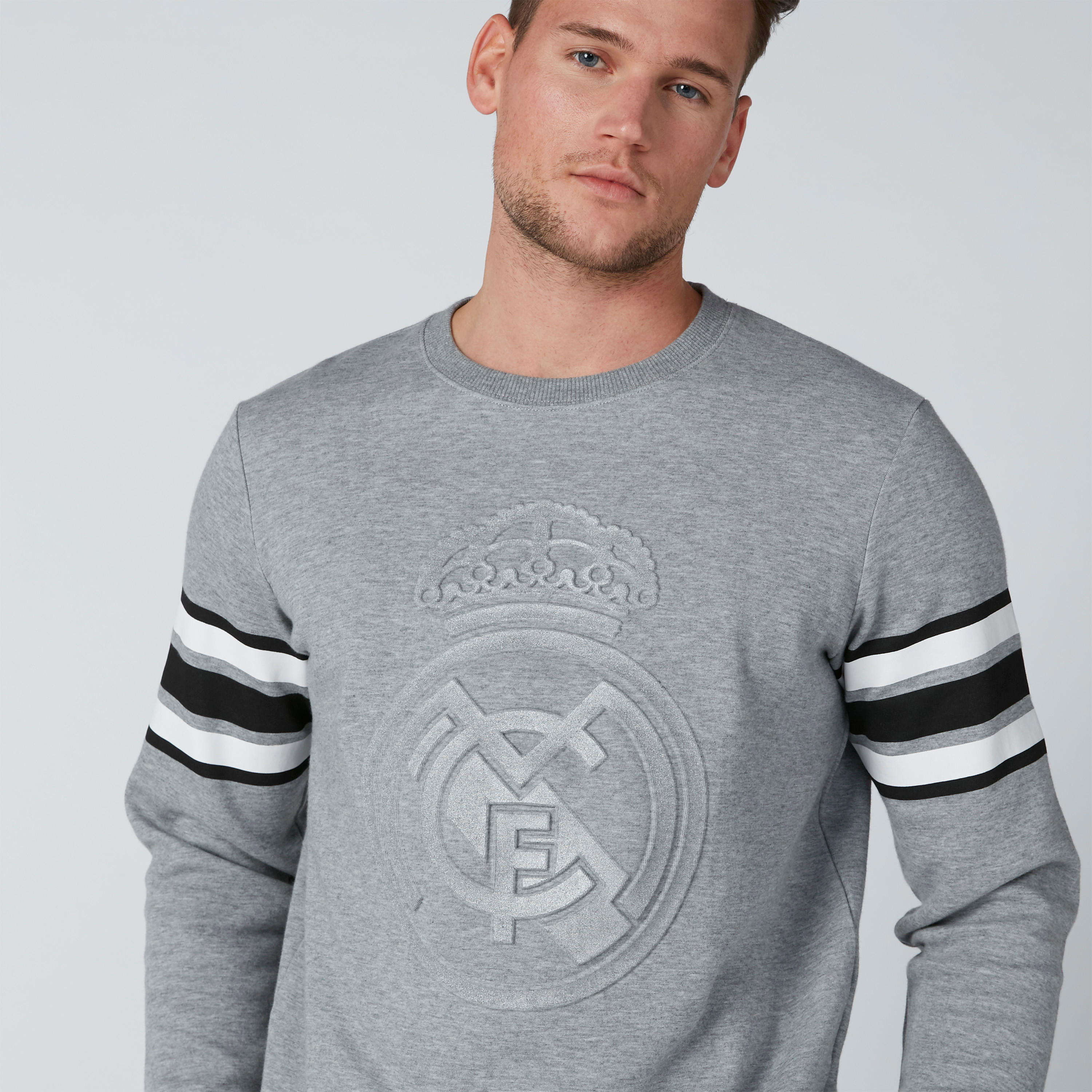 سويت شيرت منقوش بأكمام طويلة-men-winterwear-hoodiesandsweatshirts-image-5