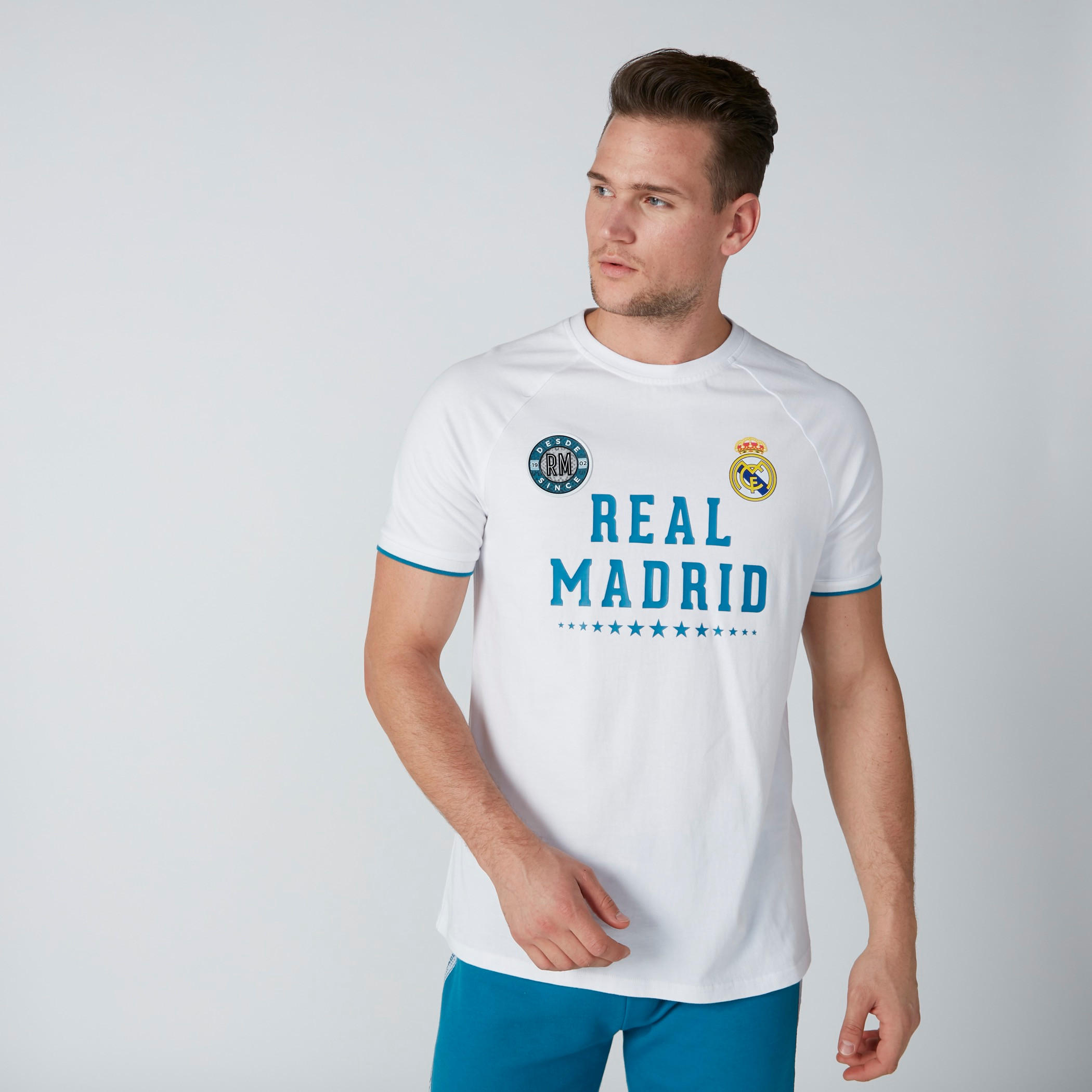 تيشيرت رياضي بياقة مستديرة وأكمام قصيرة وطبعات ريال مدريد-men-clothing-sportswearandactivewear-tshirtsandpolos-image-3